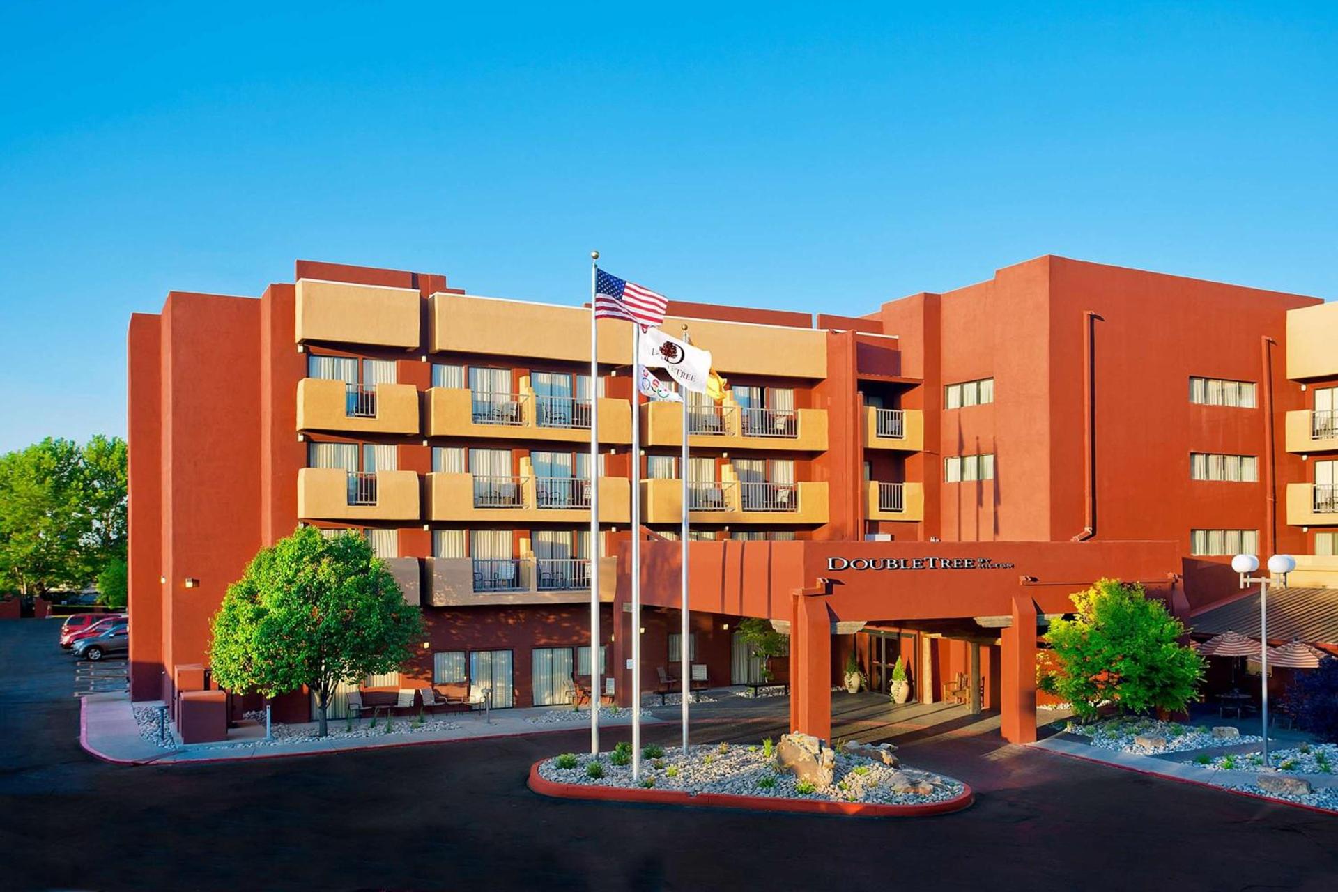 DoubleTree by Hilton Santa Fe photo 2