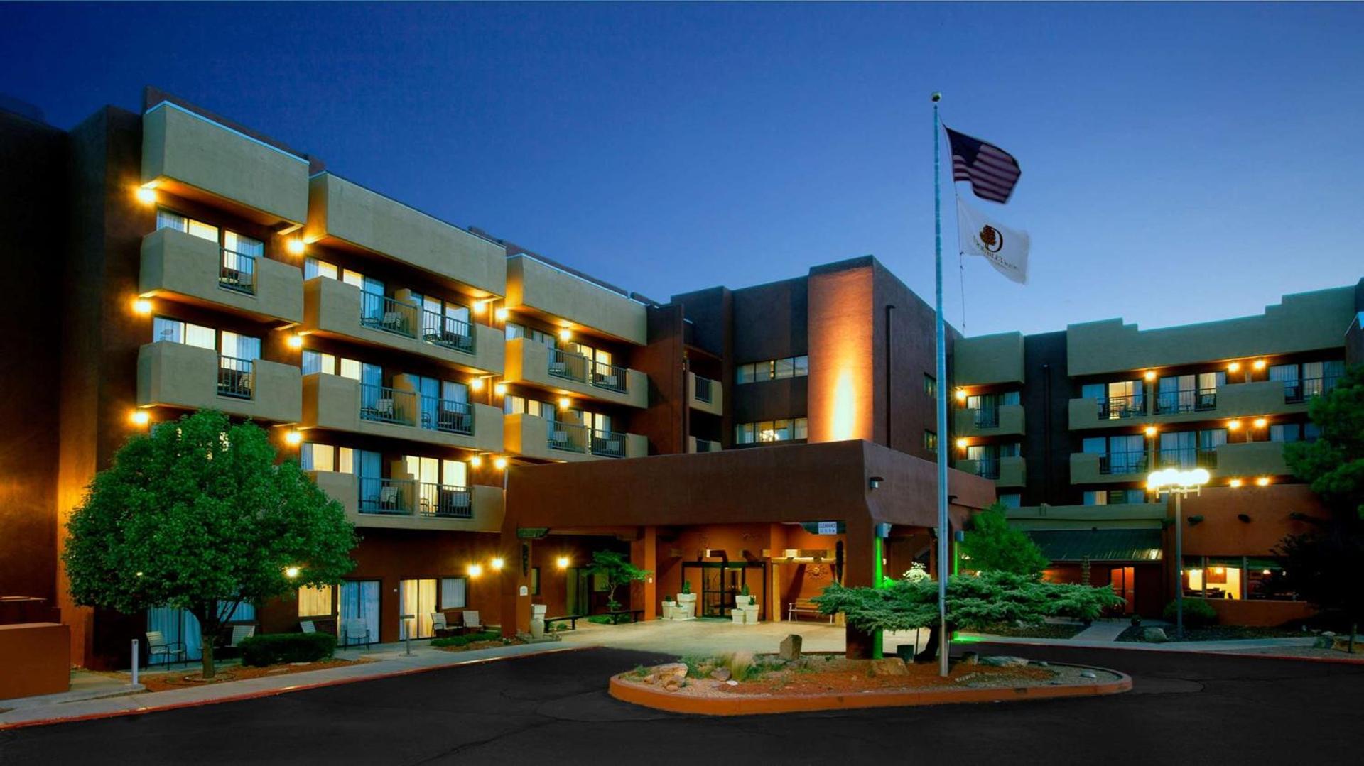 DoubleTree by Hilton Santa Fe photo 3