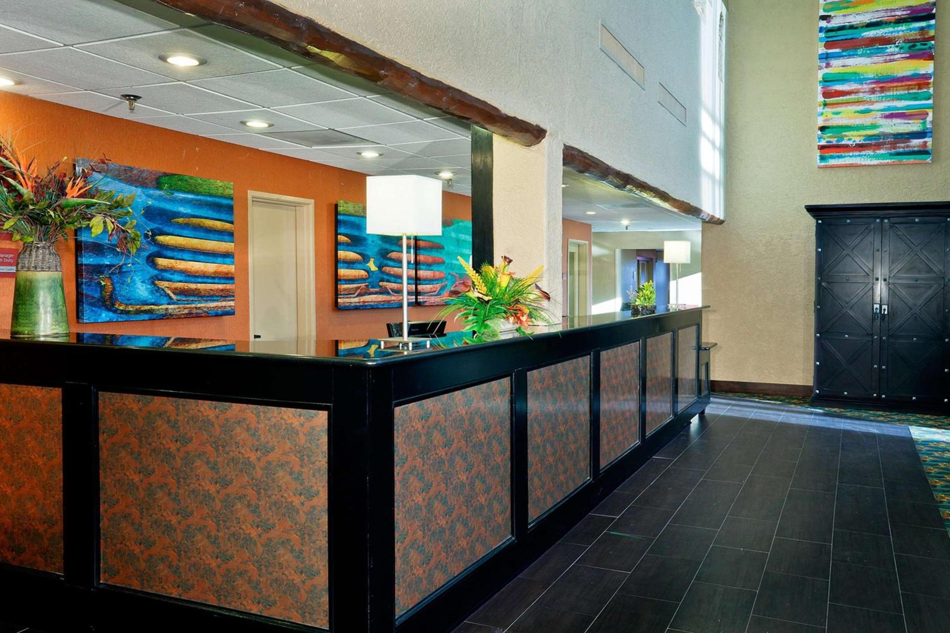 DoubleTree by Hilton Santa Fe photo 7