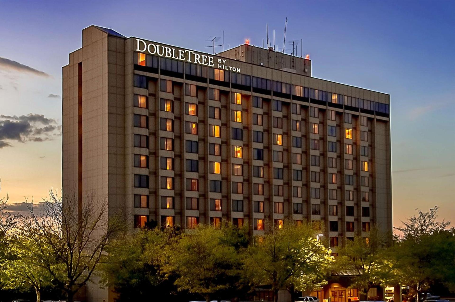 DoubleTree by Hilton Hotel St. Louis - Chesterfield — hotel in Chesterfield