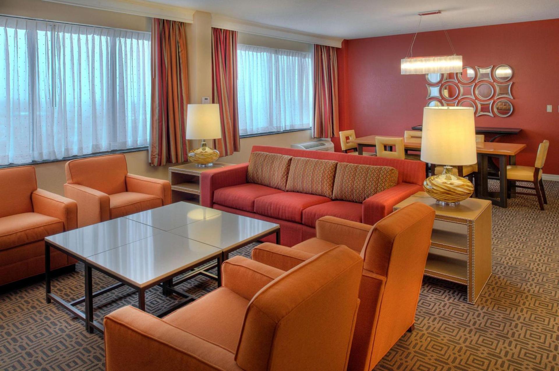 DoubleTree by Hilton Hotel St. Louis - Chesterfield photo 23