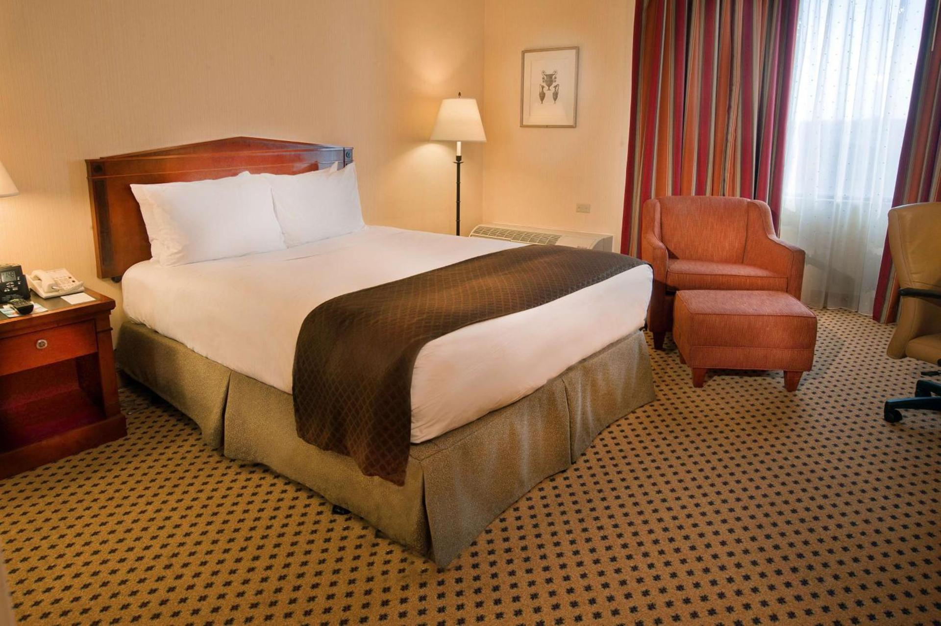 DoubleTree by Hilton Hotel St. Louis - Chesterfield photo 34