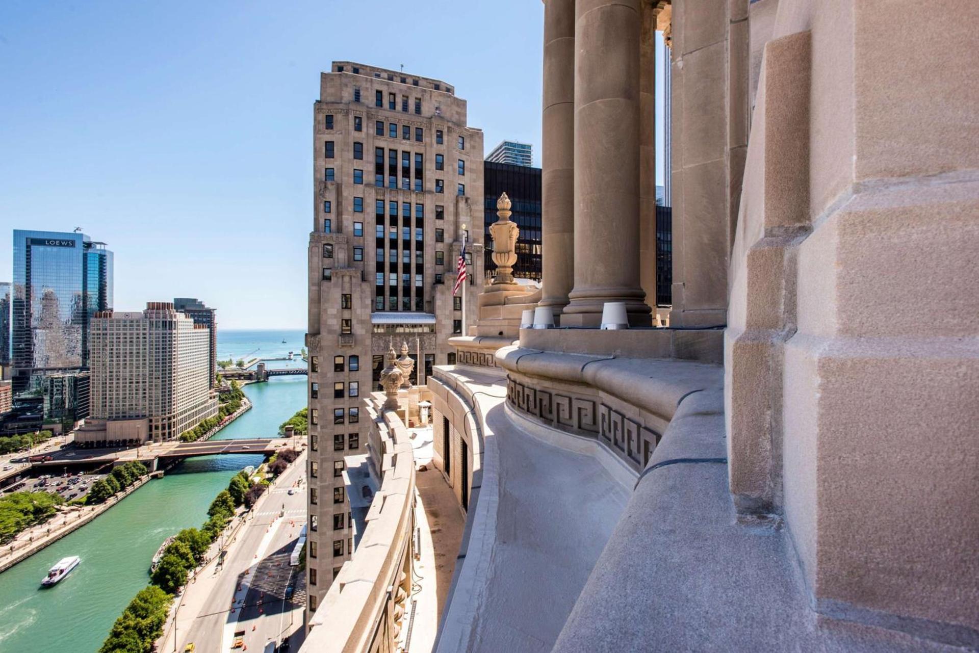 LondonHouse Chicago, Curio Collection by Hilton photo 47