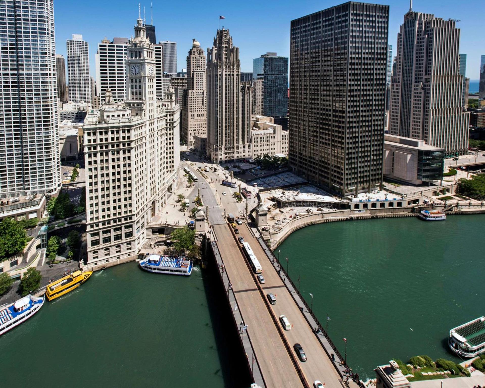 LondonHouse Chicago, Curio Collection by Hilton photo 22