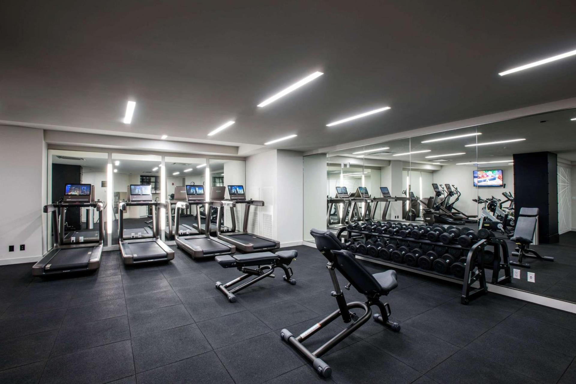LondonHouse Chicago, Curio Collection by Hilton photo 20