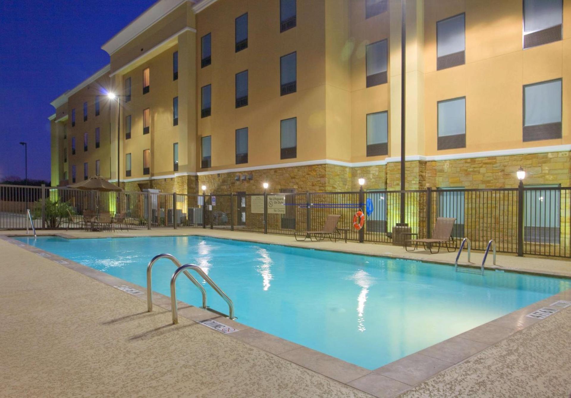 Hampton Inn & Suites New Braunfels photo 5