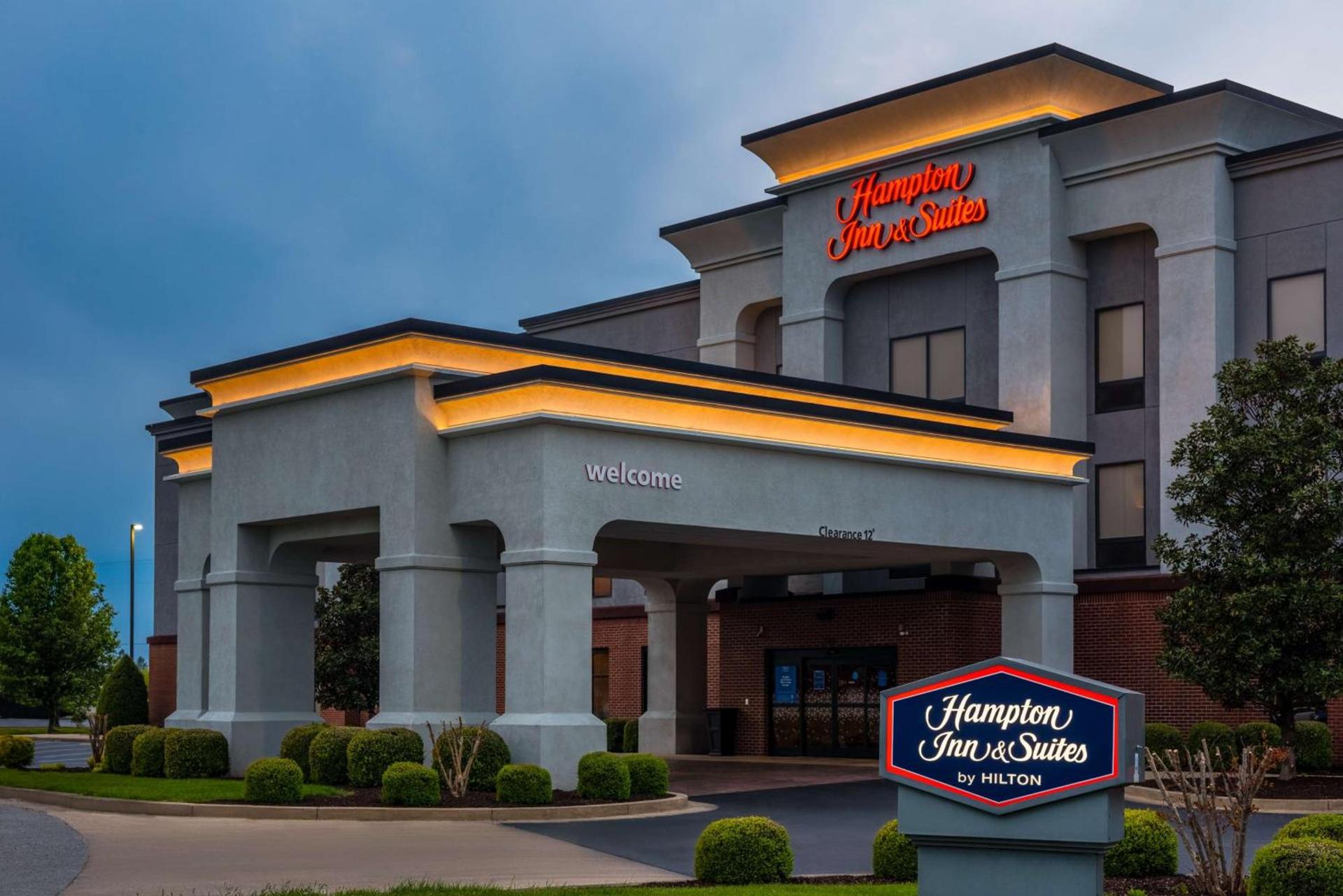Hampton Inn & Suites Hopkinsville photo 2