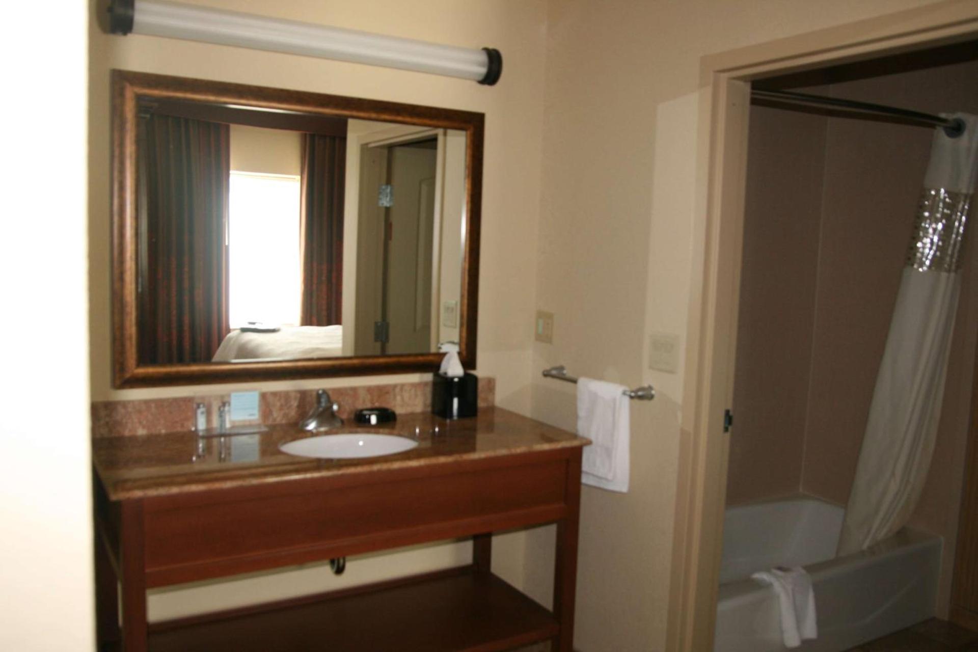 Hampton Inn & Suites New Braunfels photo 12
