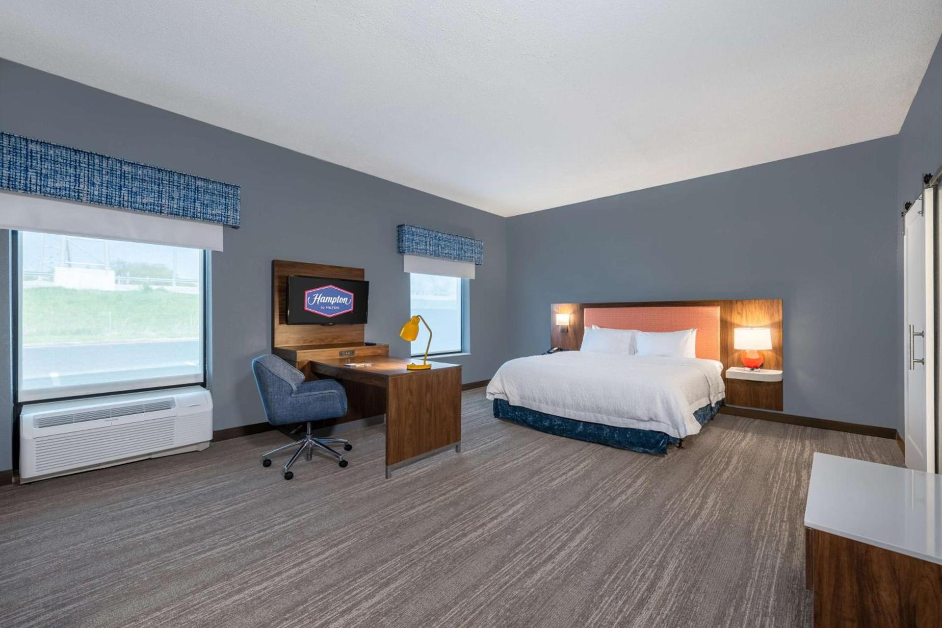 Hampton Inn & Suites Hopkinsville photo 19
