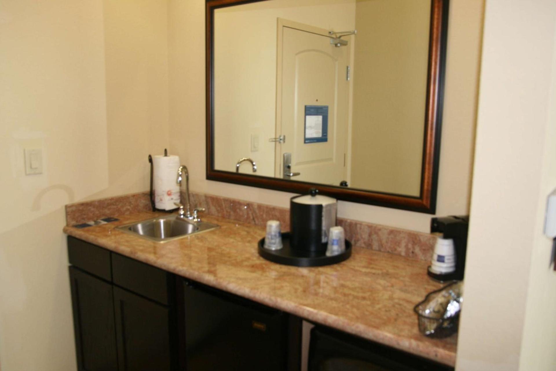 Hampton Inn & Suites New Braunfels photo 18