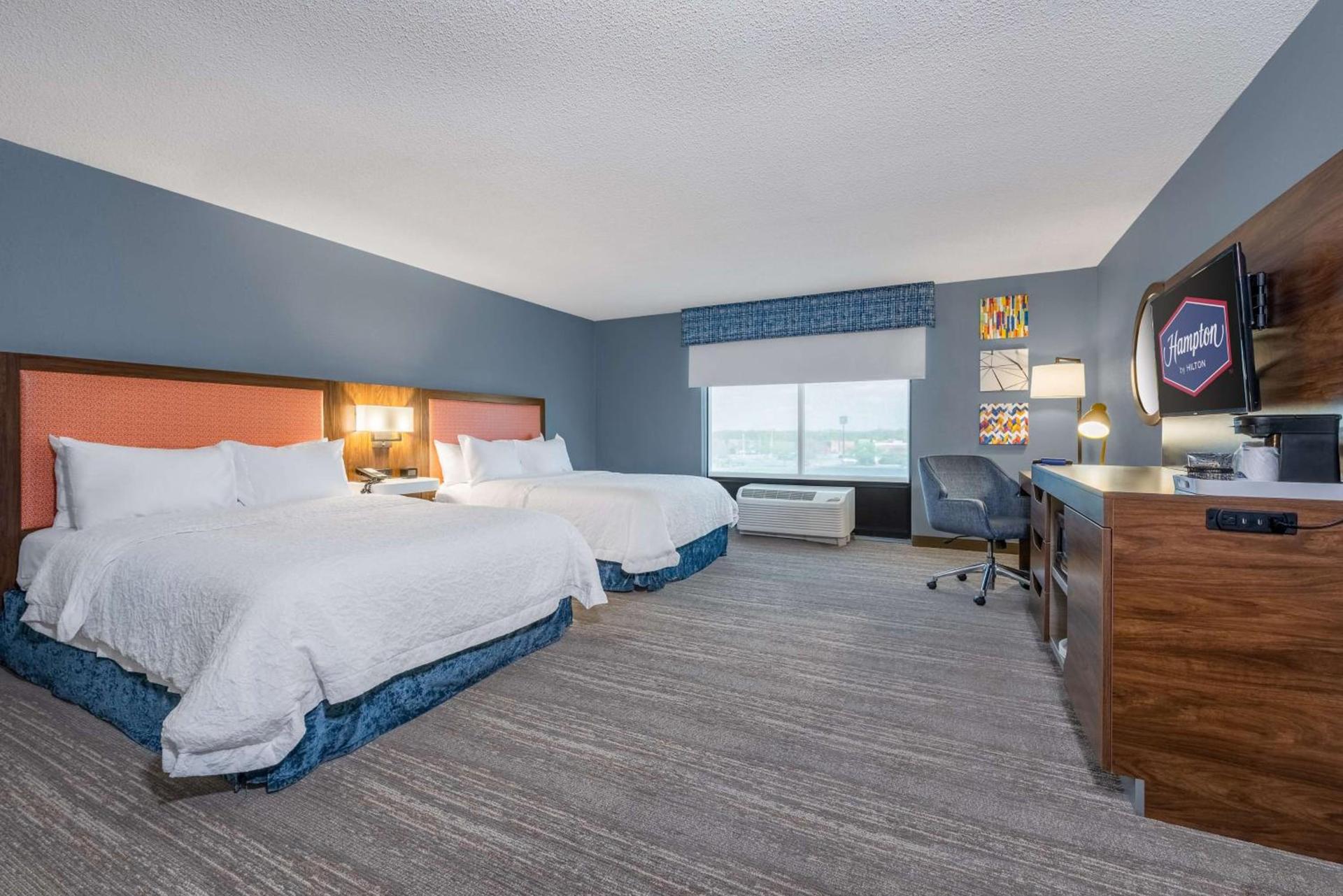 Hampton Inn & Suites Hopkinsville photo 30