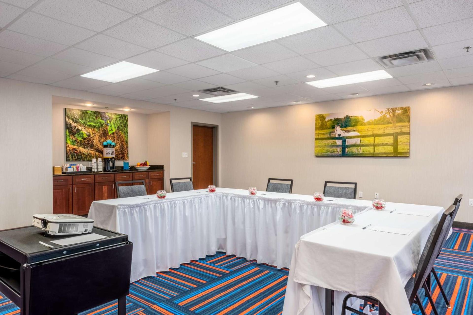 Hampton Inn & Suites Hopkinsville photo 38
