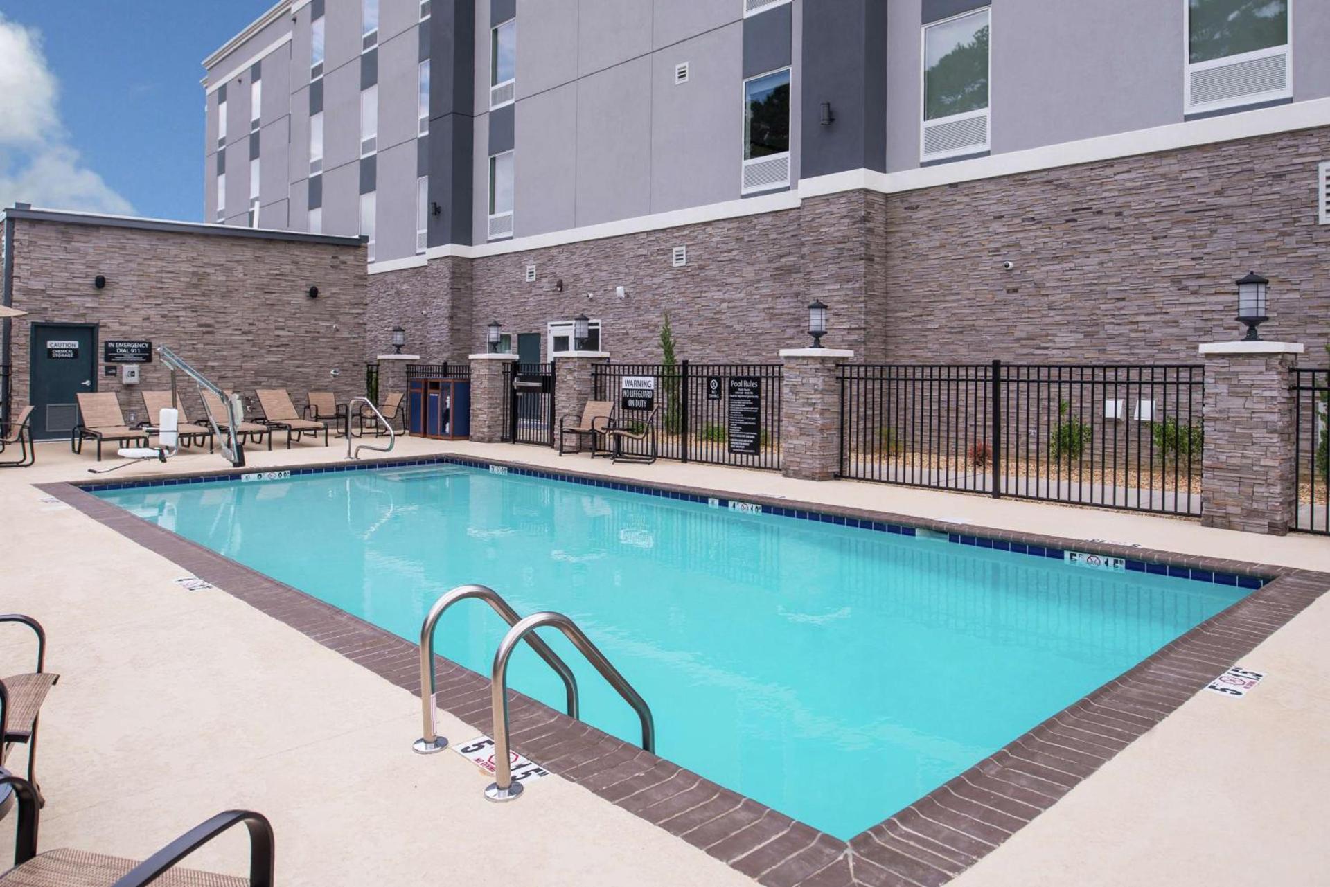 Hampton Inn Benson photo 20