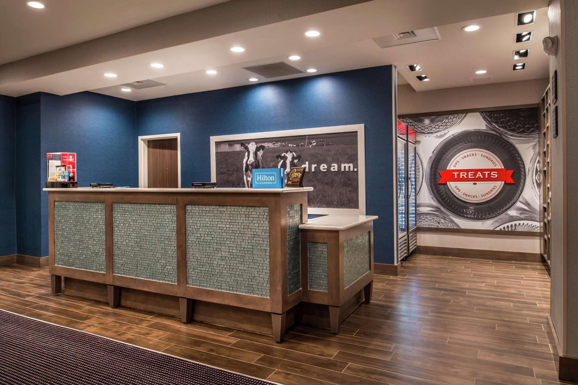 Hampton Inn Benson photo 19