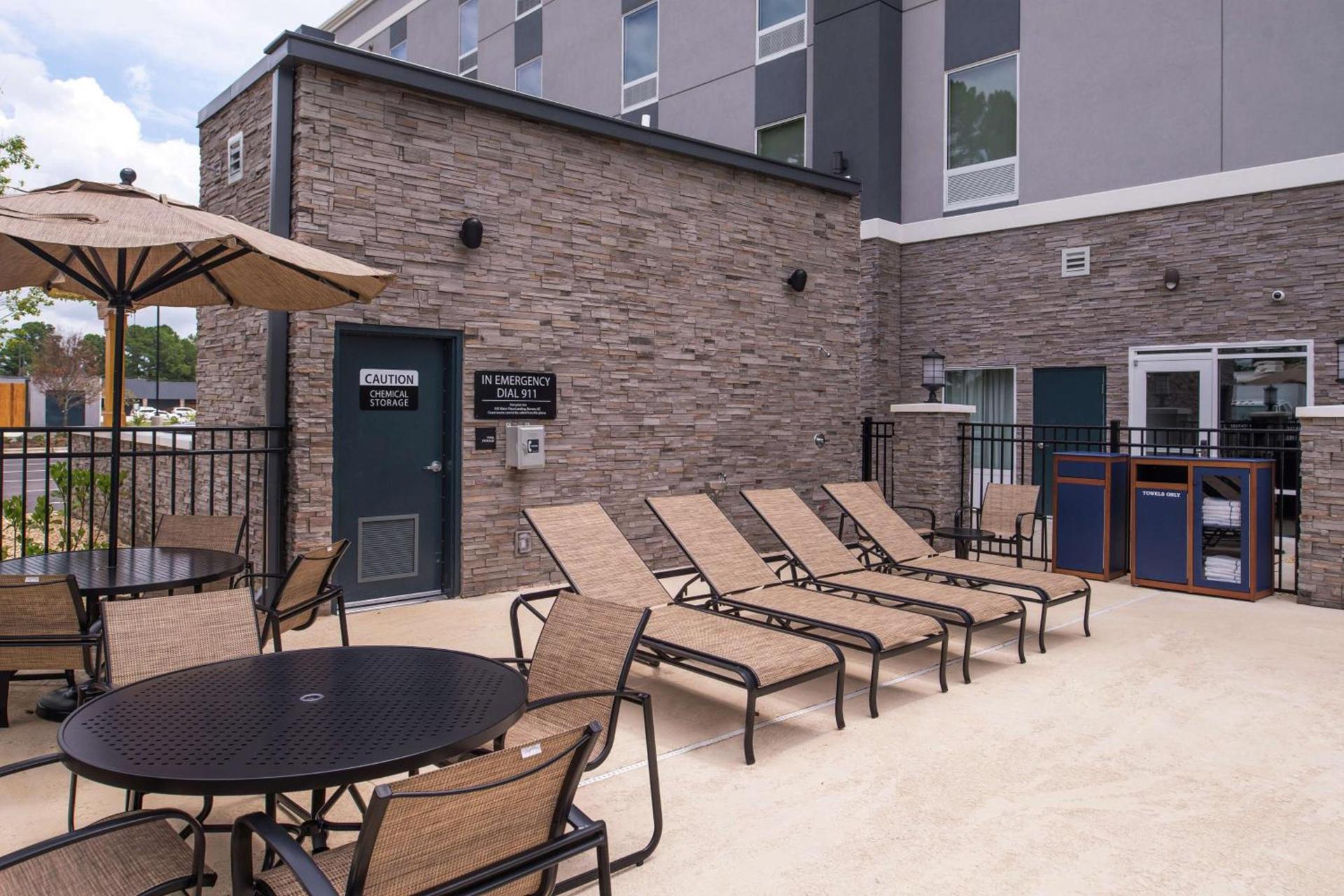 Hampton Inn Benson photo 21