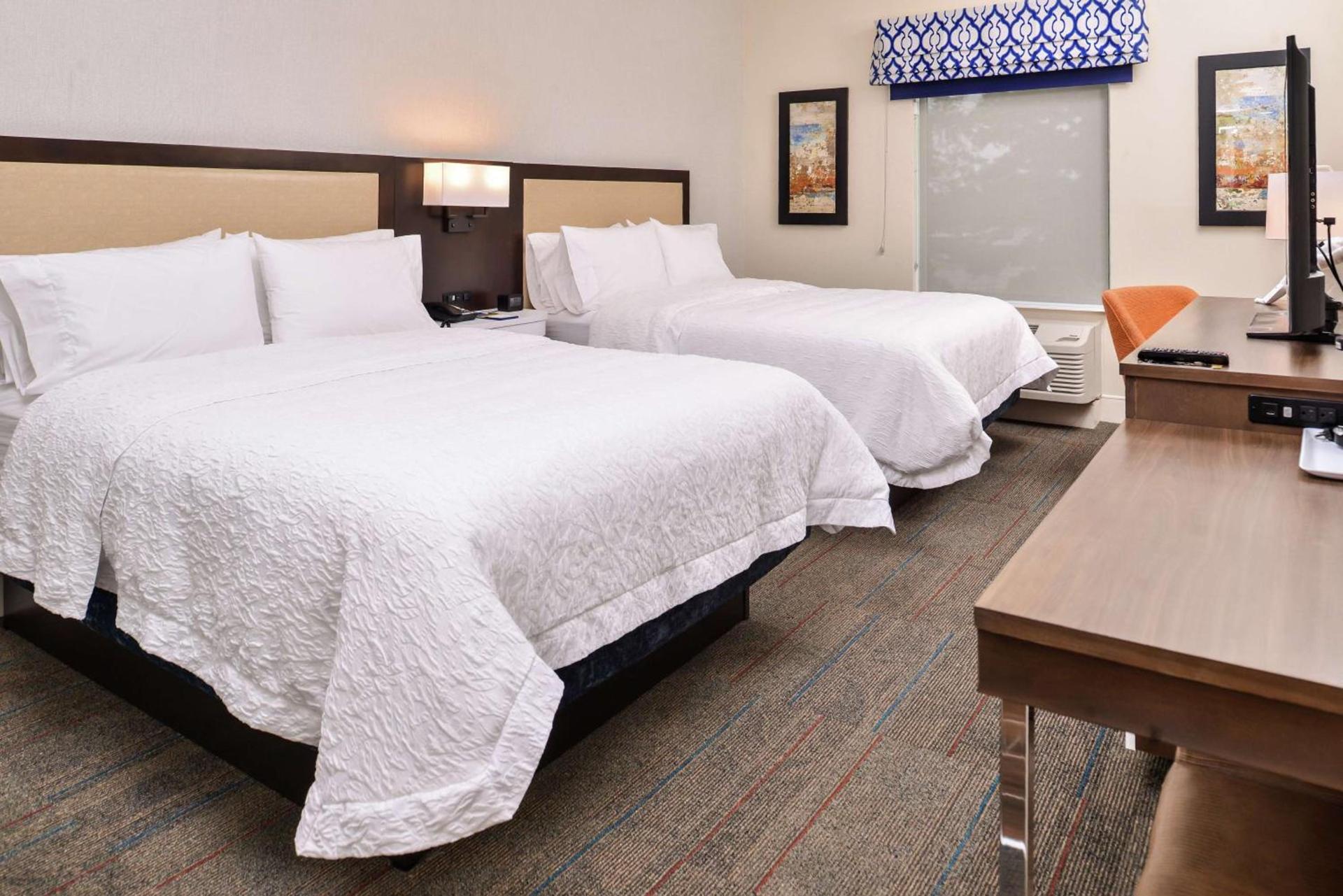 Hampton Inn Benson photo 33