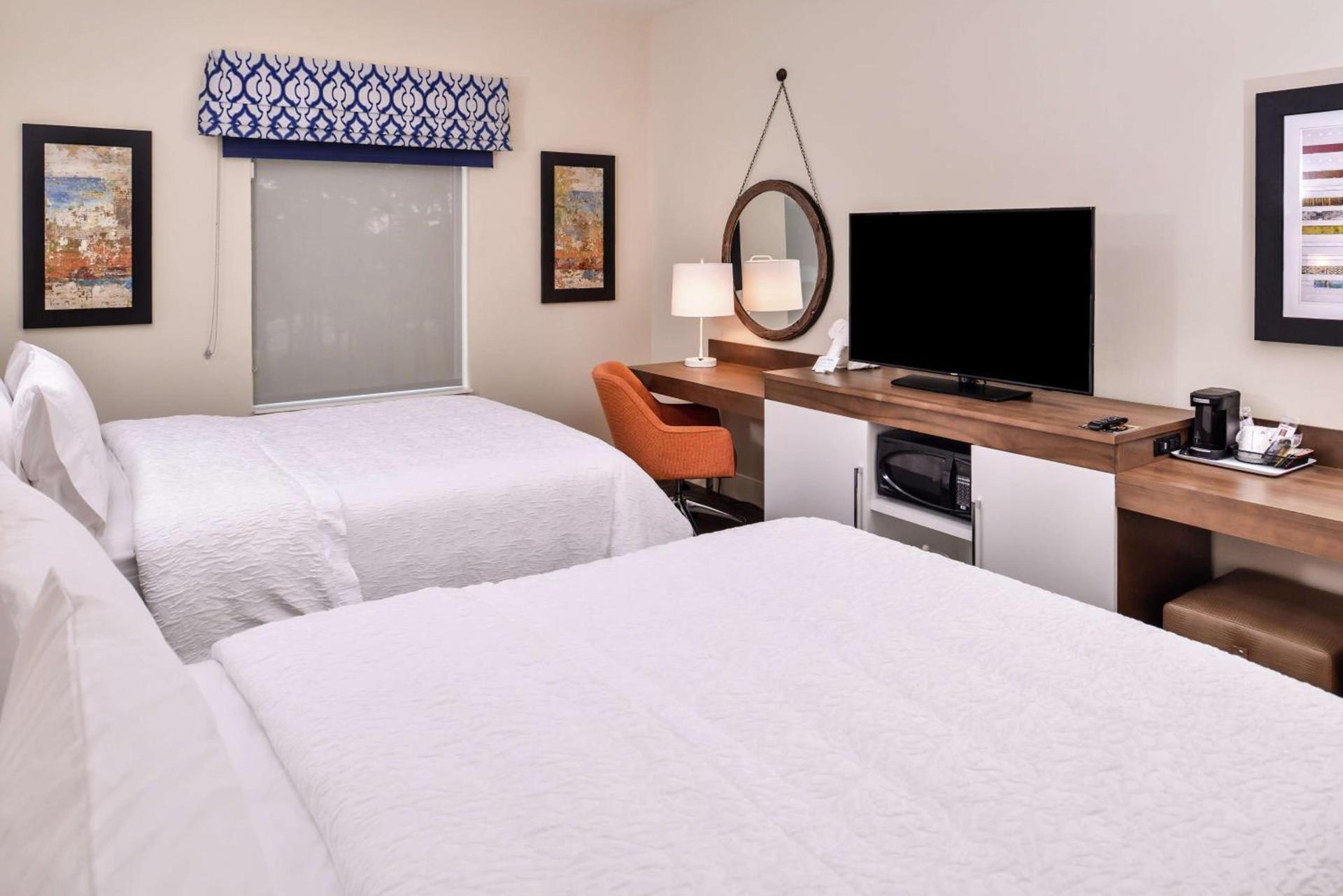 Hampton Inn Benson photo 37
