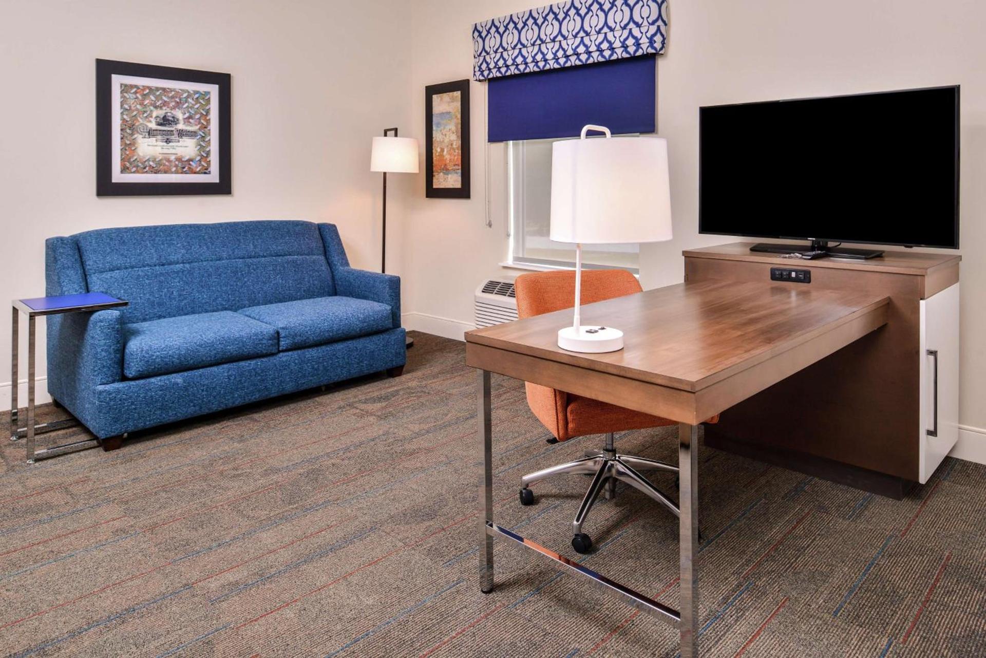 Hampton Inn Benson photo 43