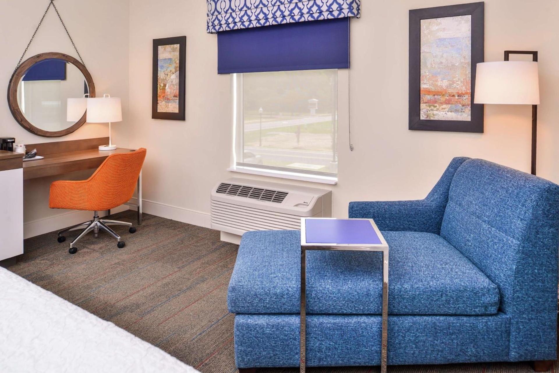 Hampton Inn Benson photo 48