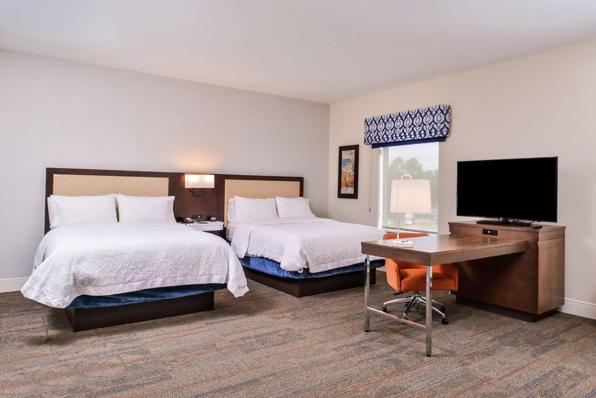 Hampton Inn Benson photo 50