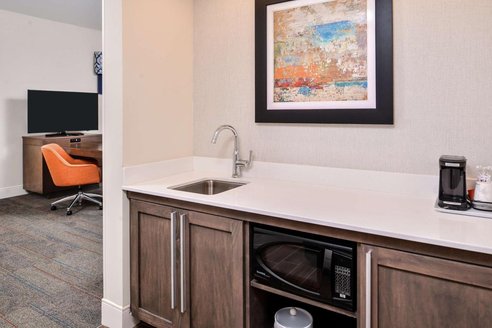 Hampton Inn Benson photo 52