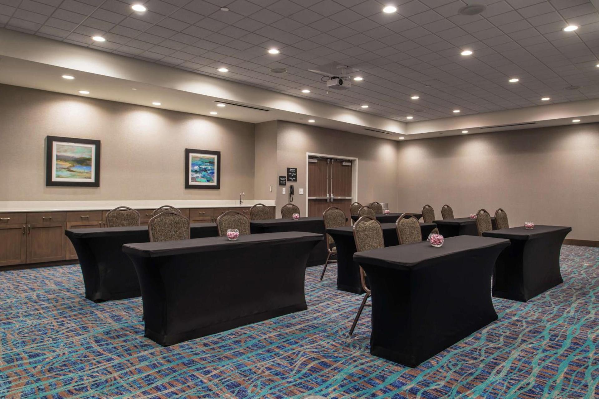 Hampton Inn Benson photo 57