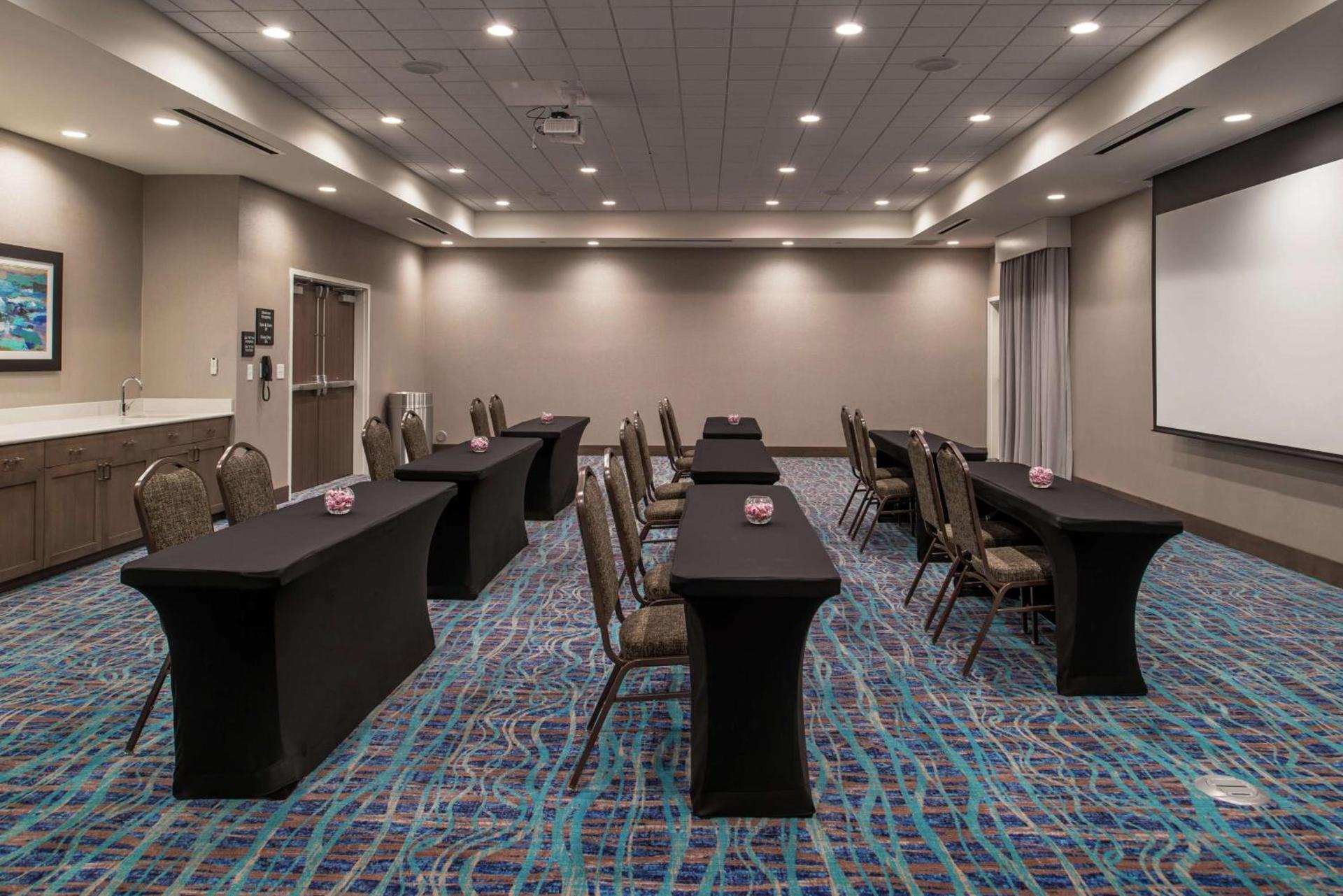 Hampton Inn Benson photo 58