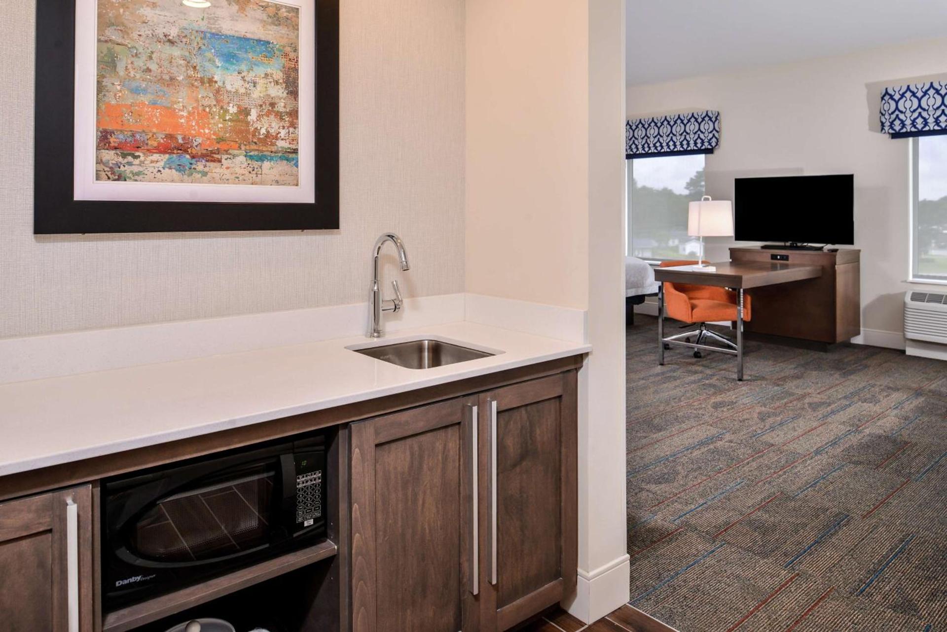 Hampton Inn Benson photo 53