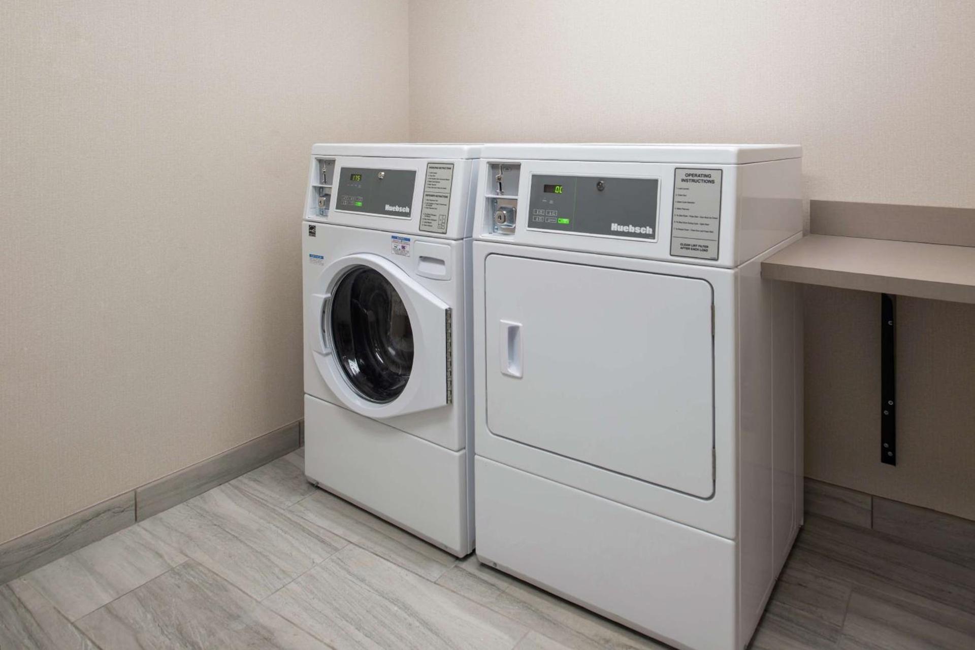 Hampton Inn Benson photo 59