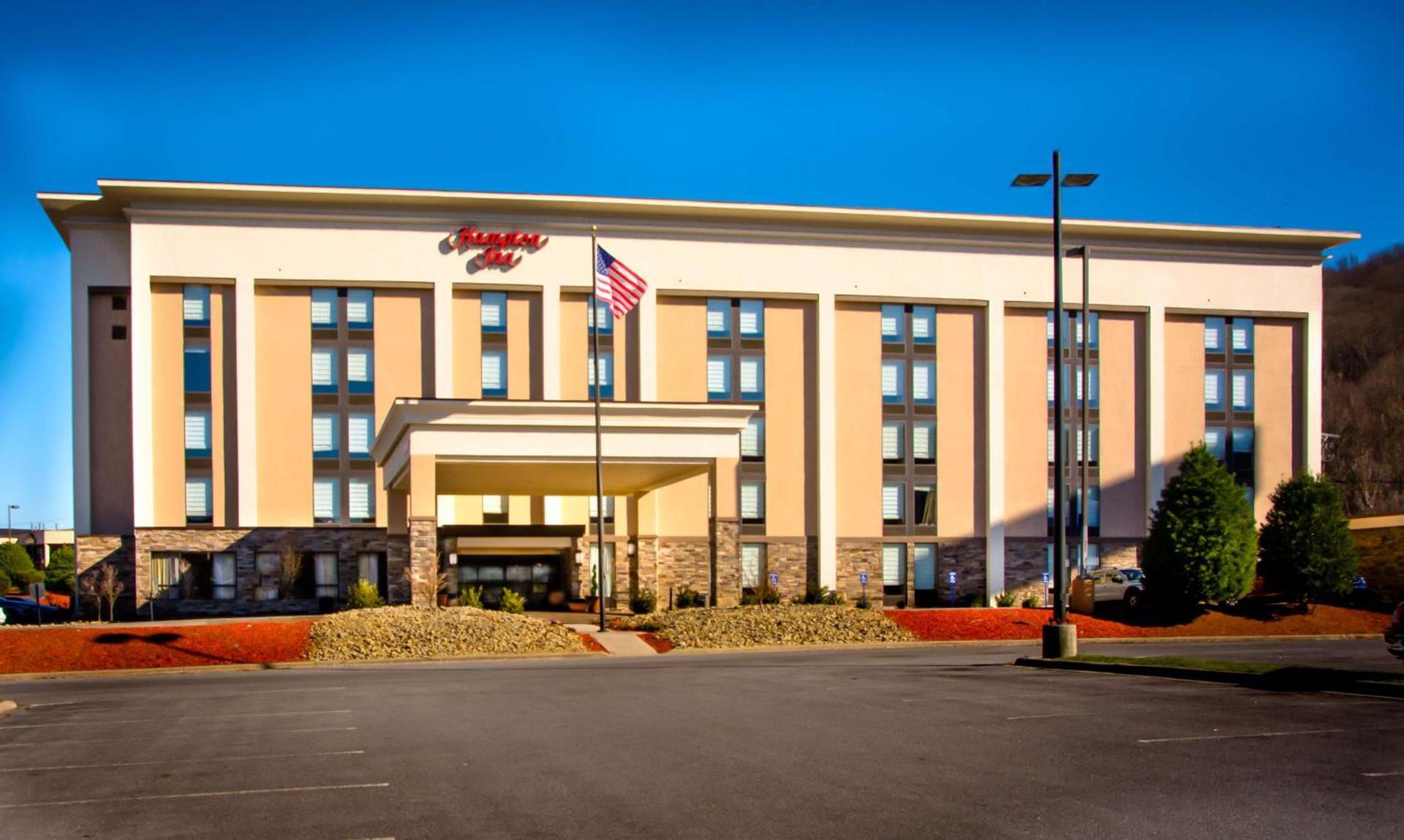 Hampton Inn Princeton photo 2