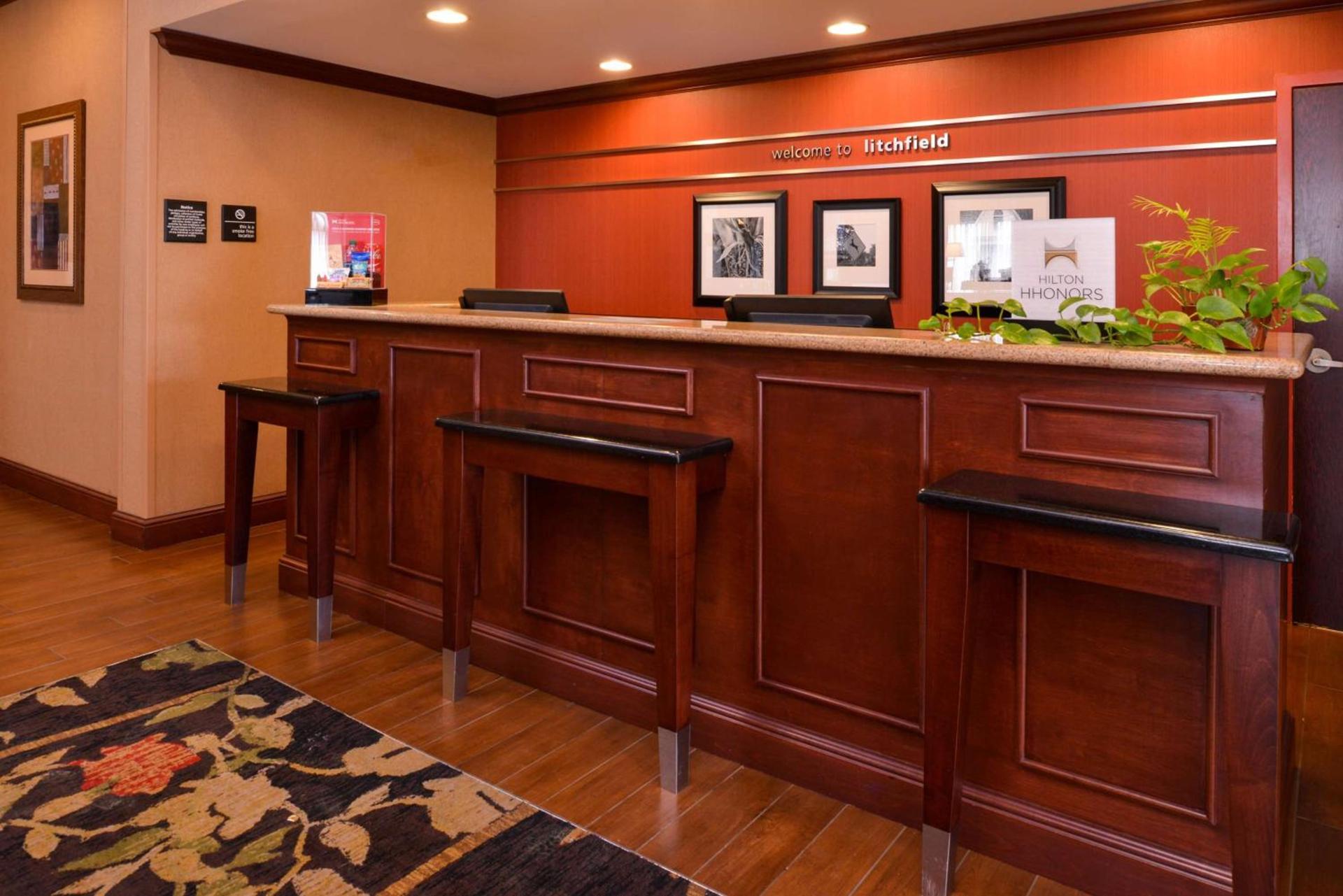 Hampton Inn by Hilton Litchfield photo 3