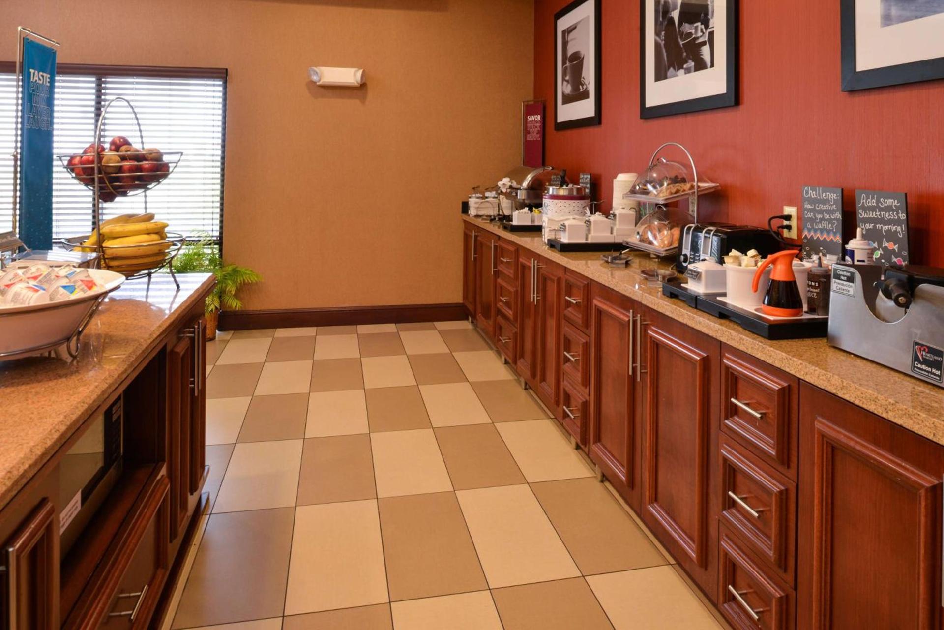 Hampton Inn by Hilton Litchfield photo 14