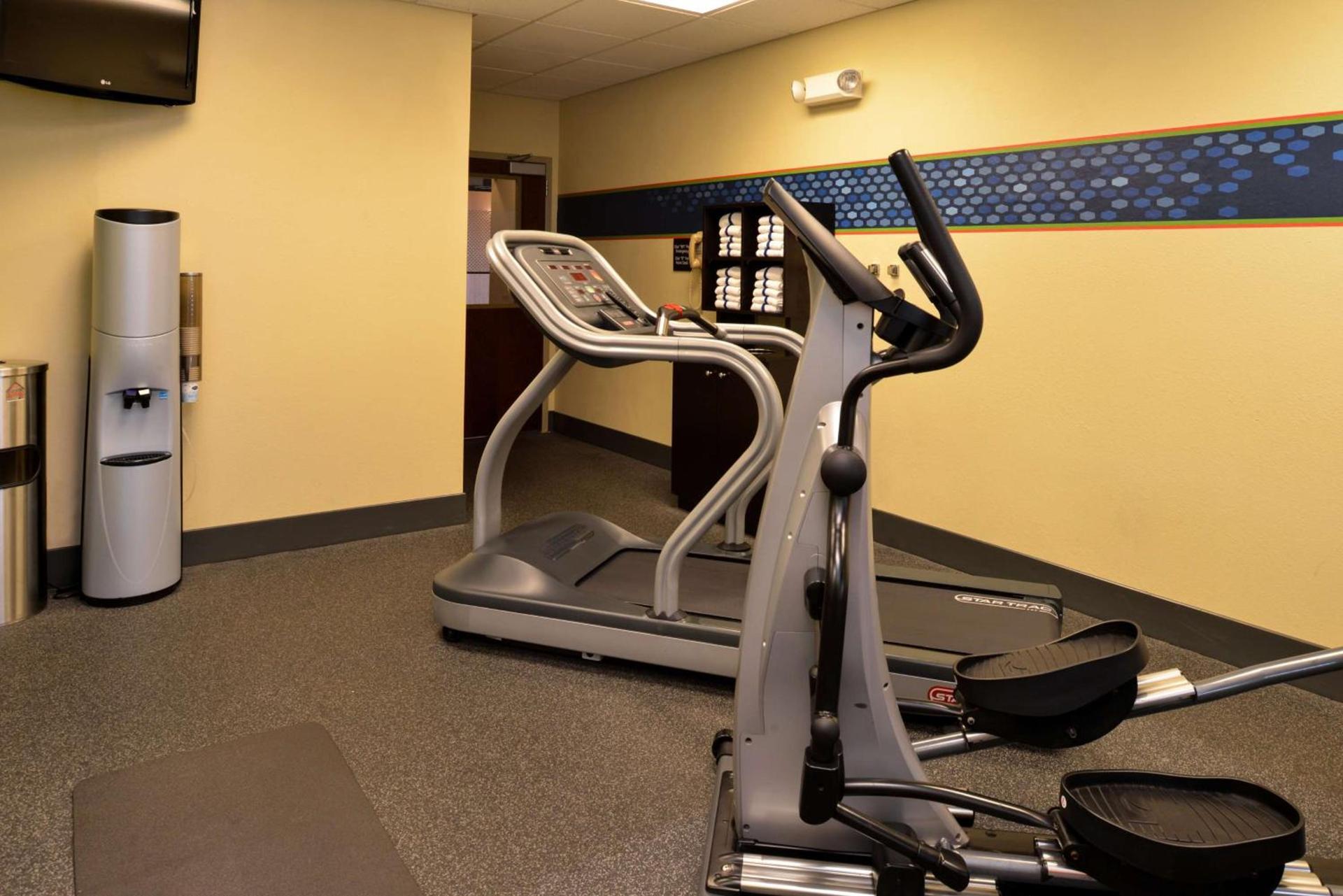 Hampton Inn by Hilton Litchfield photo 16