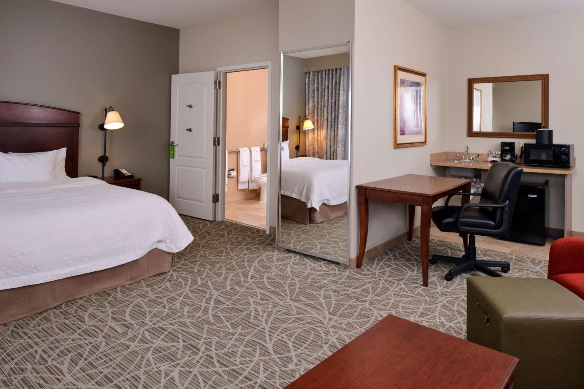 Hampton Inn by Hilton Litchfield photo 29