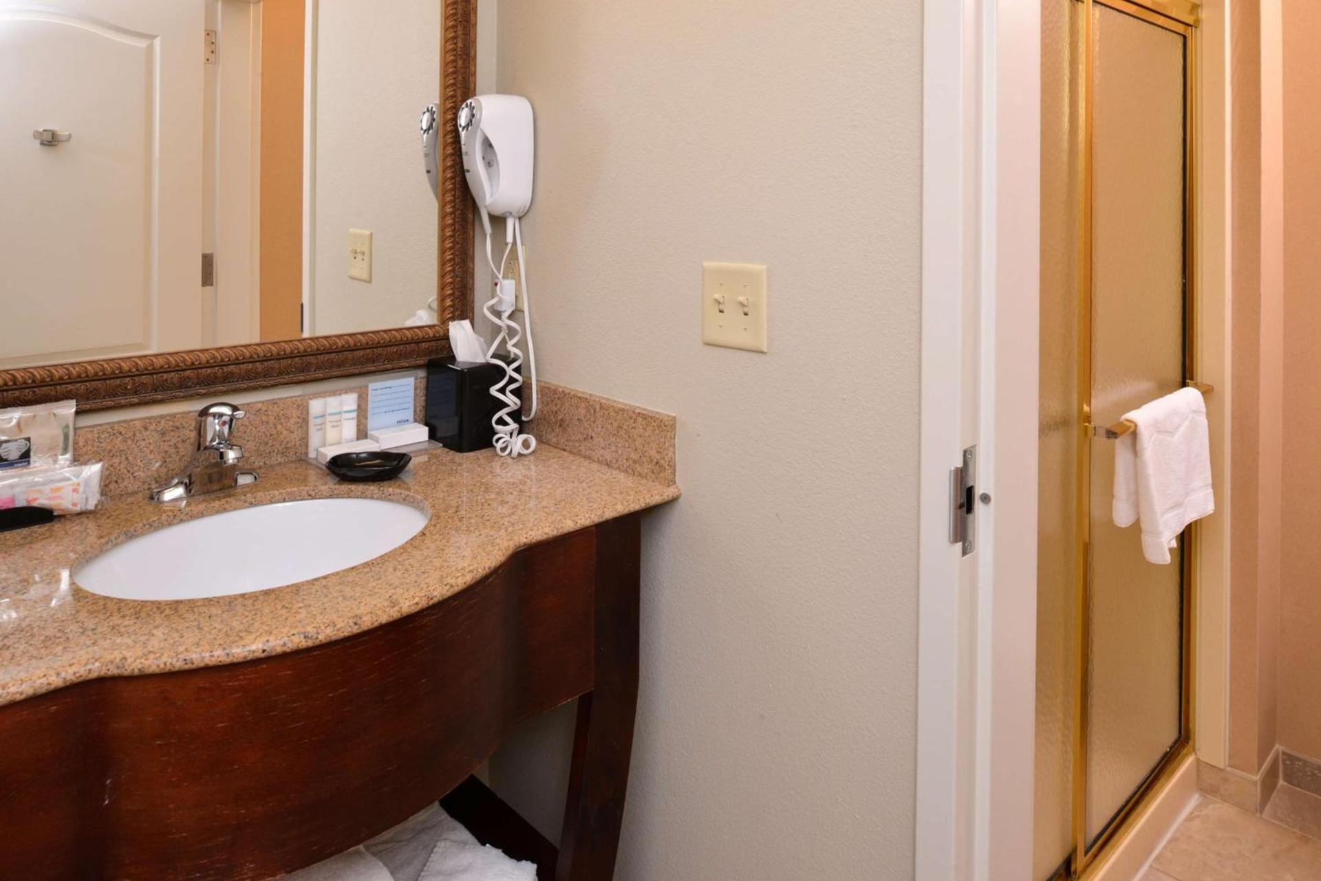 Hampton Inn by Hilton Litchfield photo 32