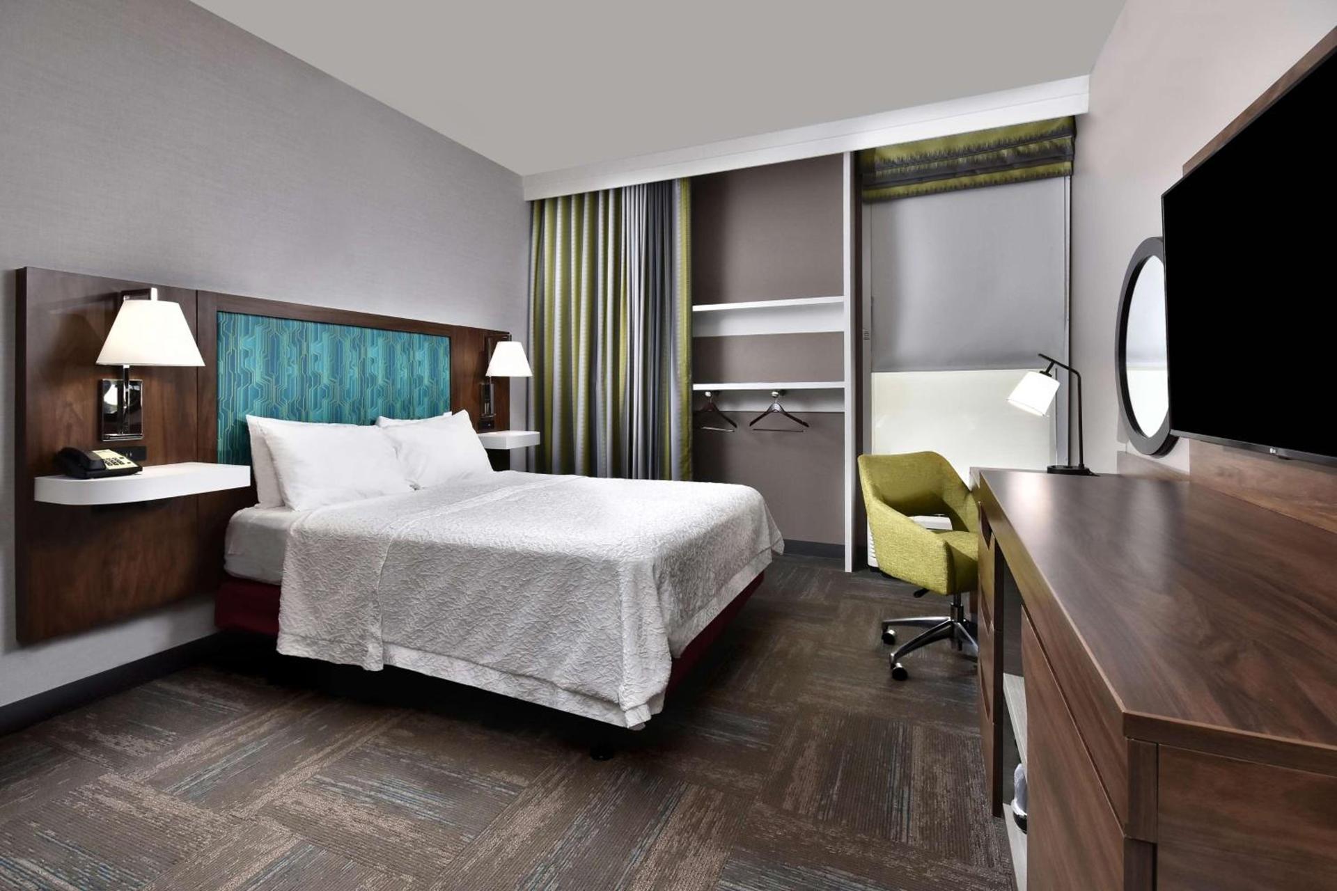 Hampton Inn Princeton photo 15