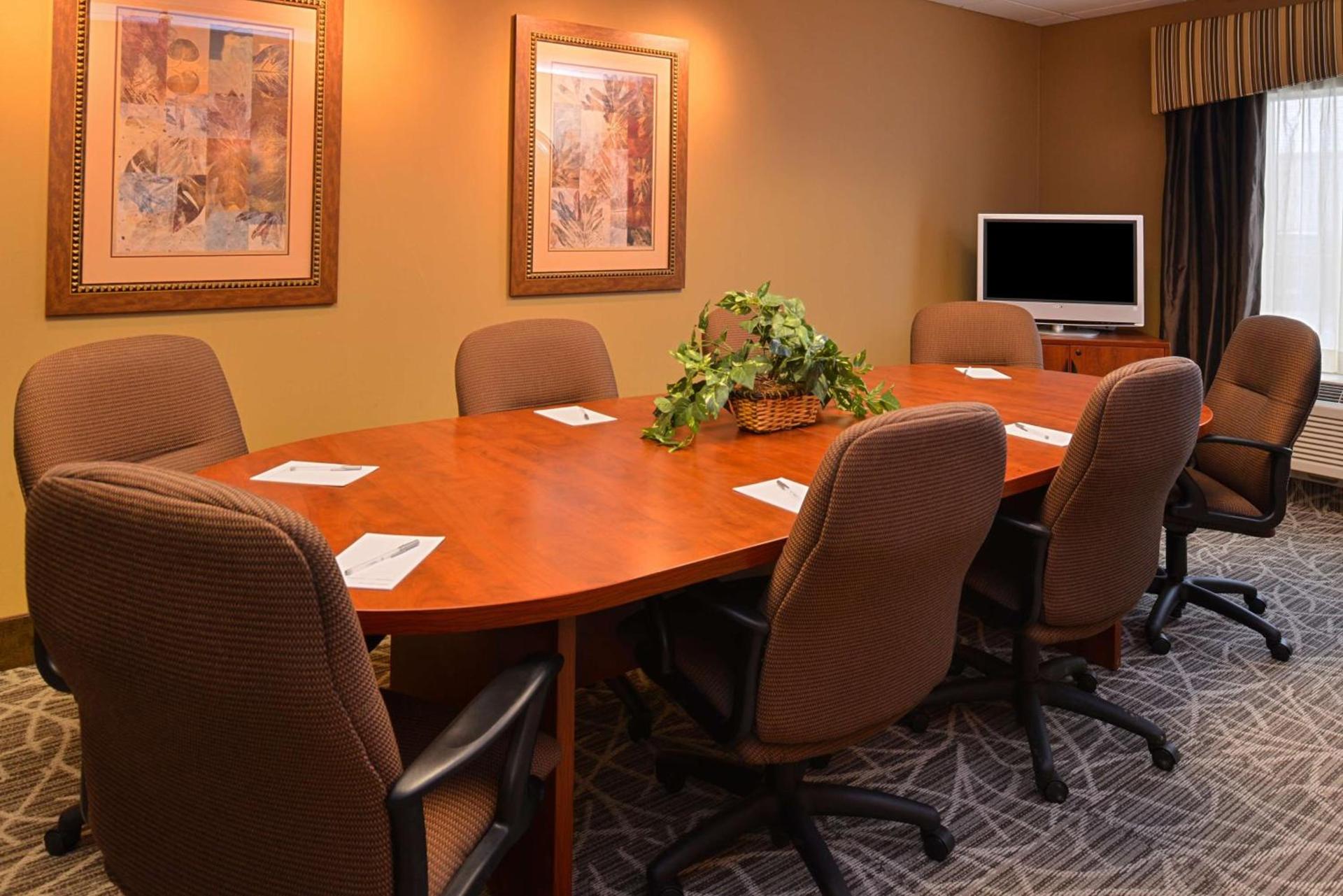 Hampton Inn by Hilton Litchfield photo 49