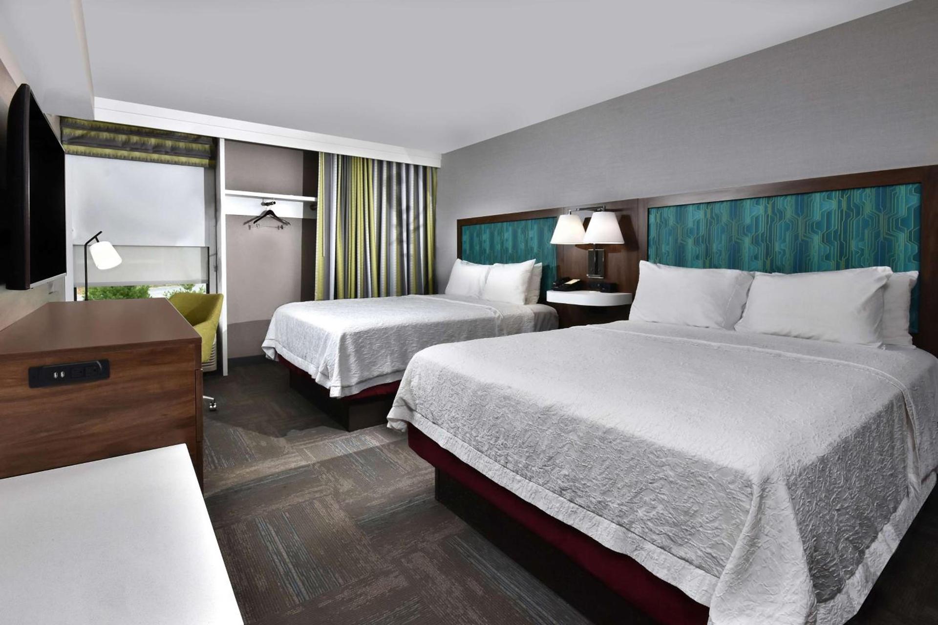 Hampton Inn Princeton photo 23