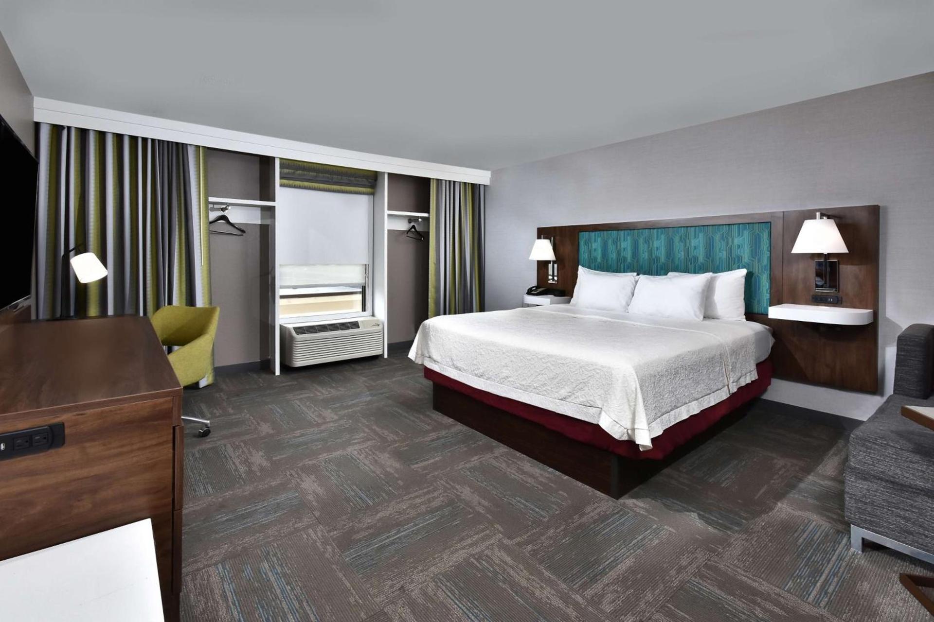 Hampton Inn Princeton photo 27