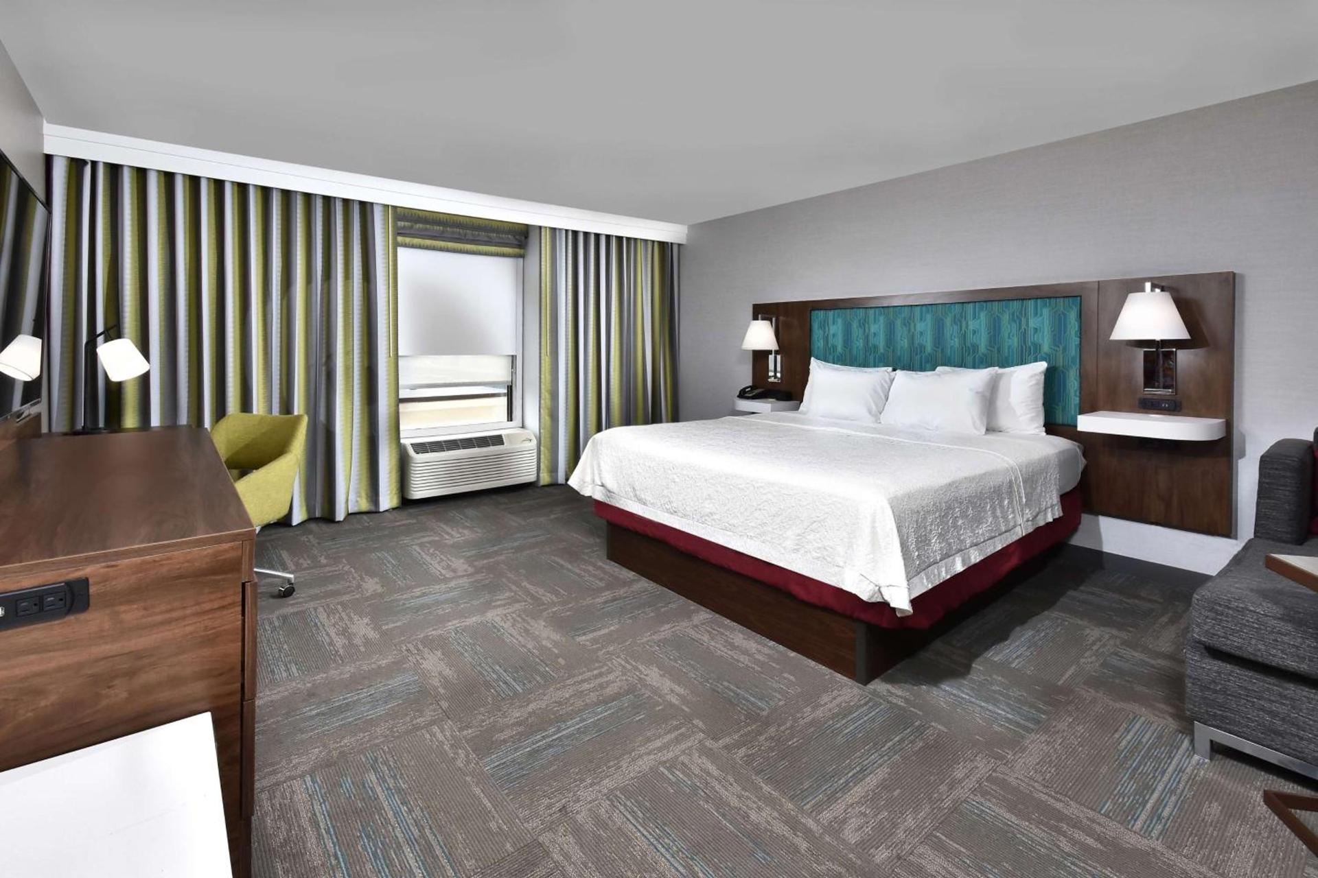 Hampton Inn Princeton photo 28