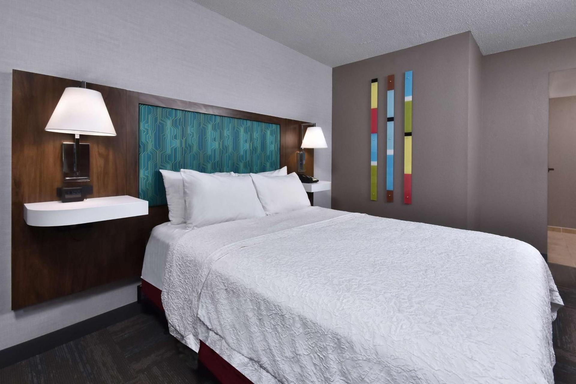 Hampton Inn Princeton photo 37