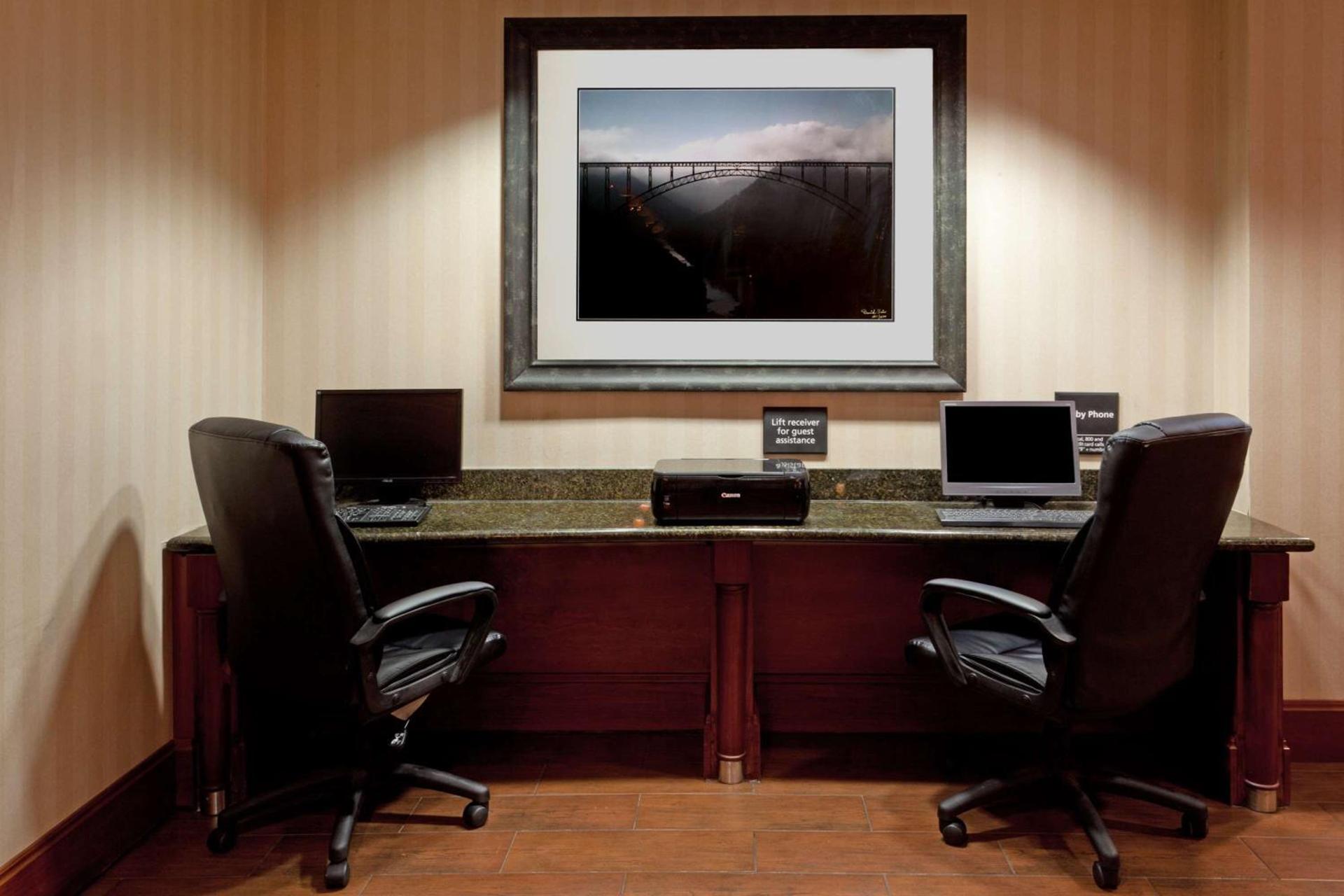 Hampton Inn Princeton photo 44