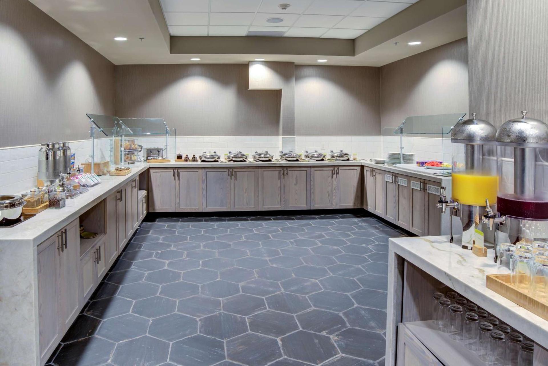 Doubletree by Hilton Harrisonburg photo 6