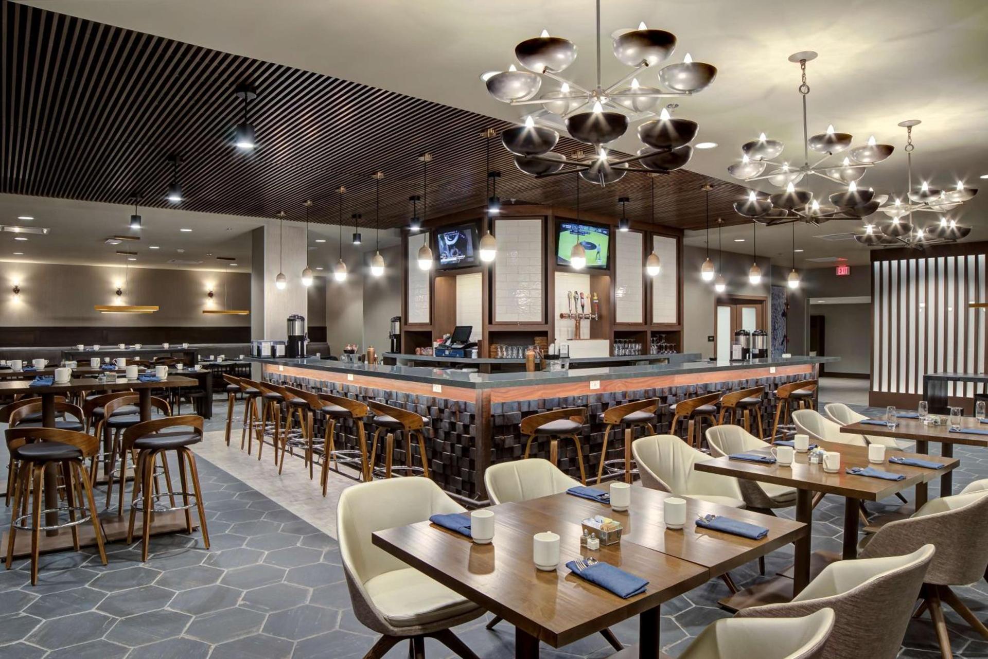 Doubletree by Hilton Harrisonburg photo 7