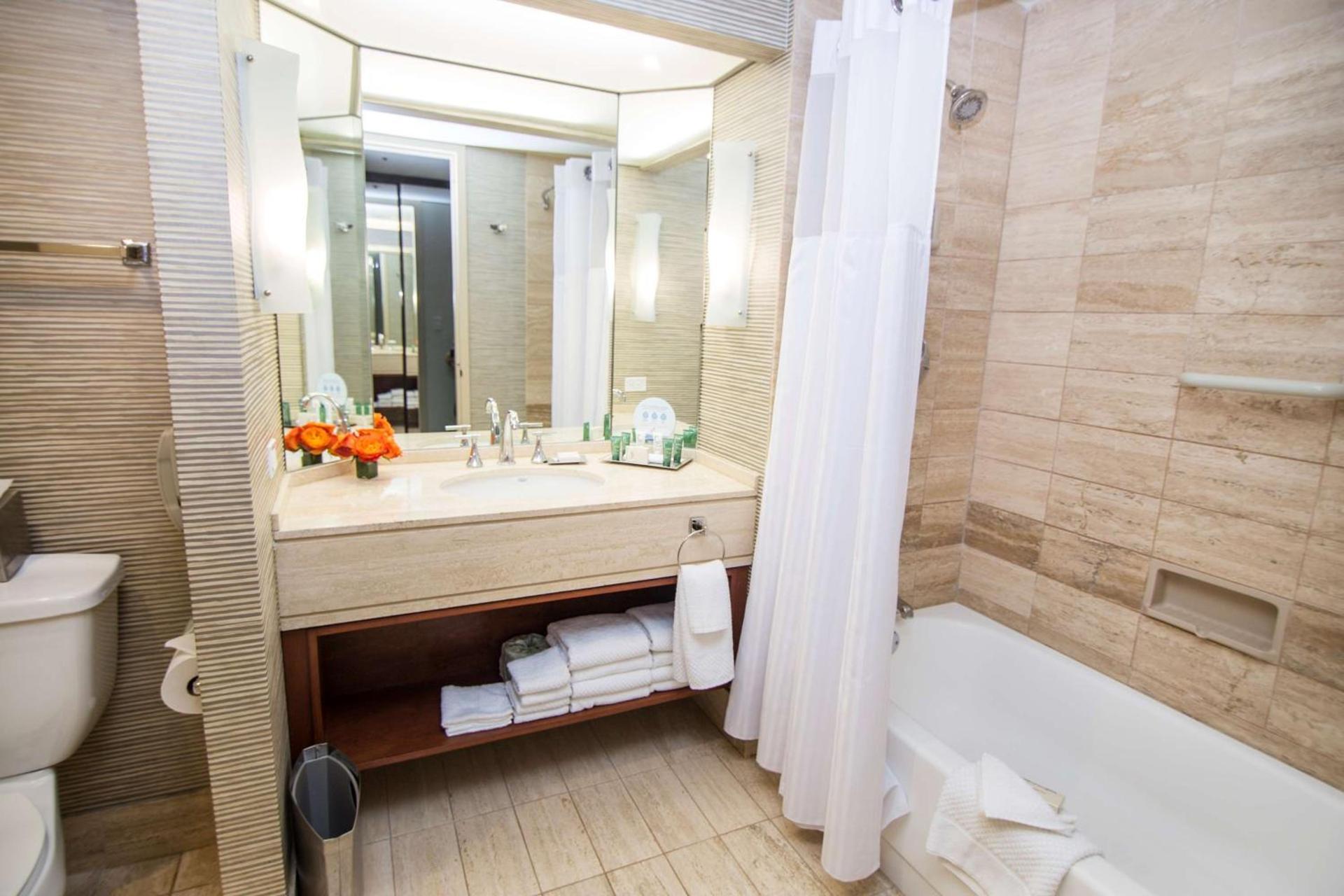 Hilton Los Angeles-Universal City photo 28