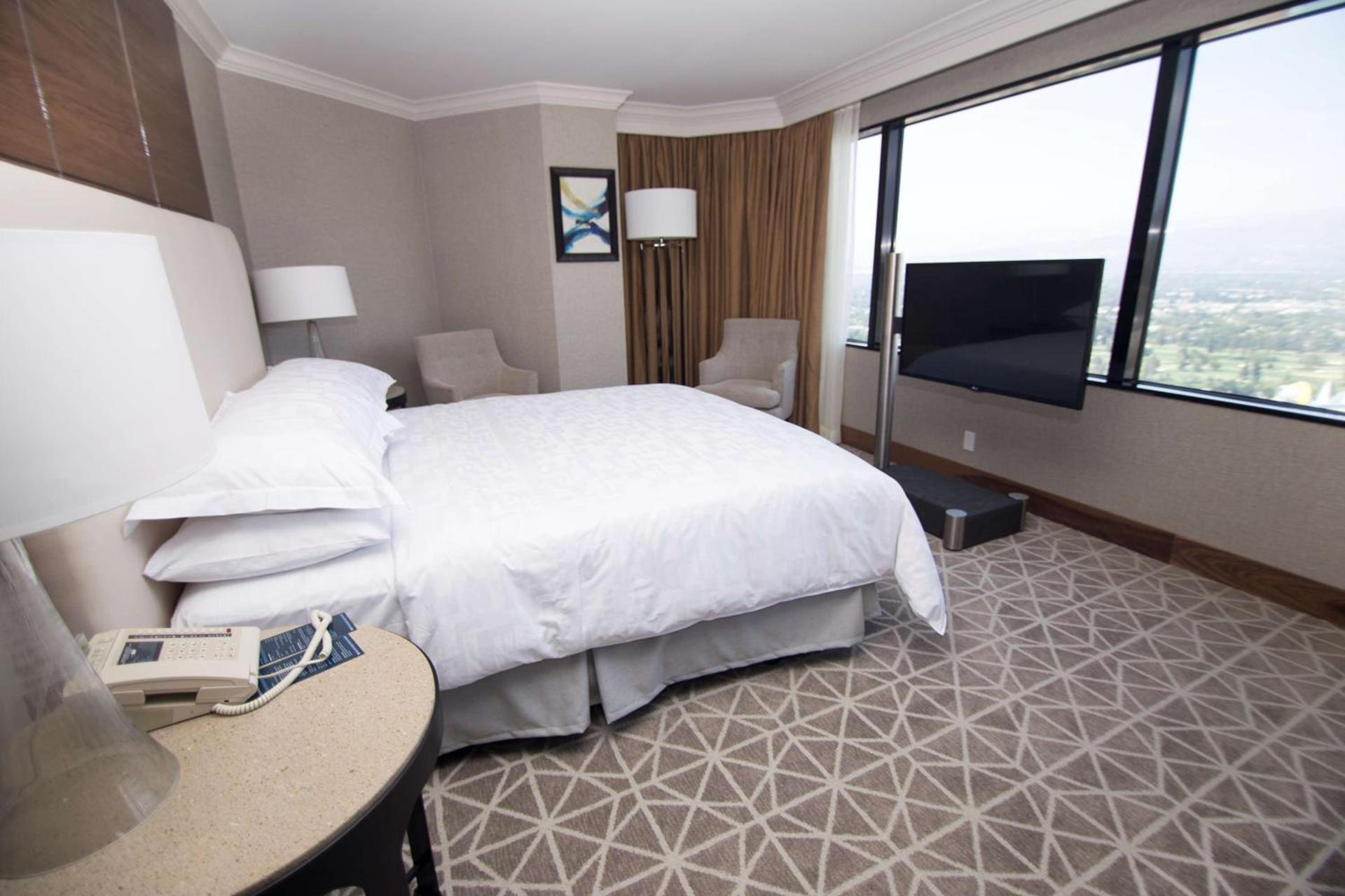 Hilton Los Angeles-Universal City photo 37