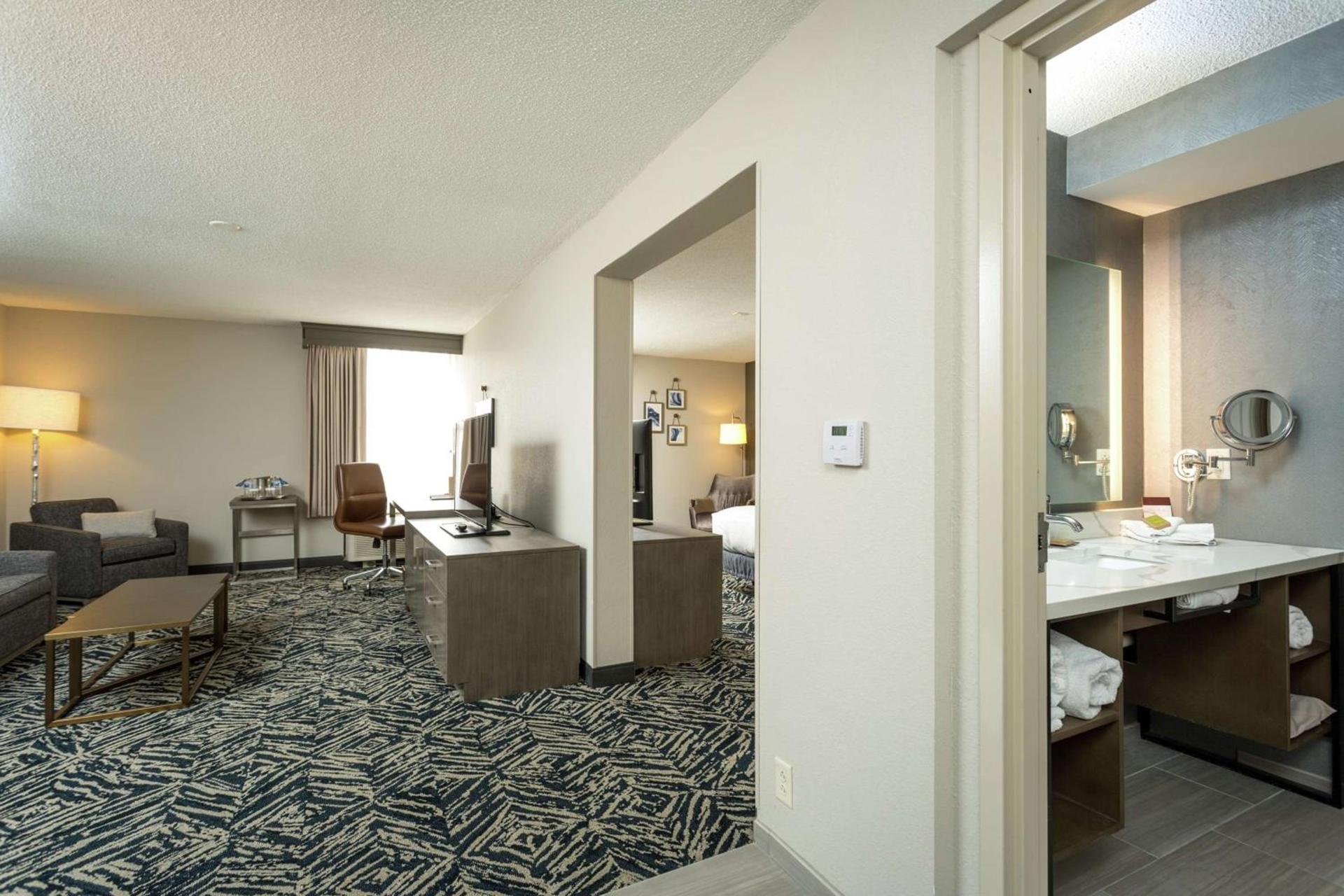 Doubletree by Hilton Harrisonburg photo 16
