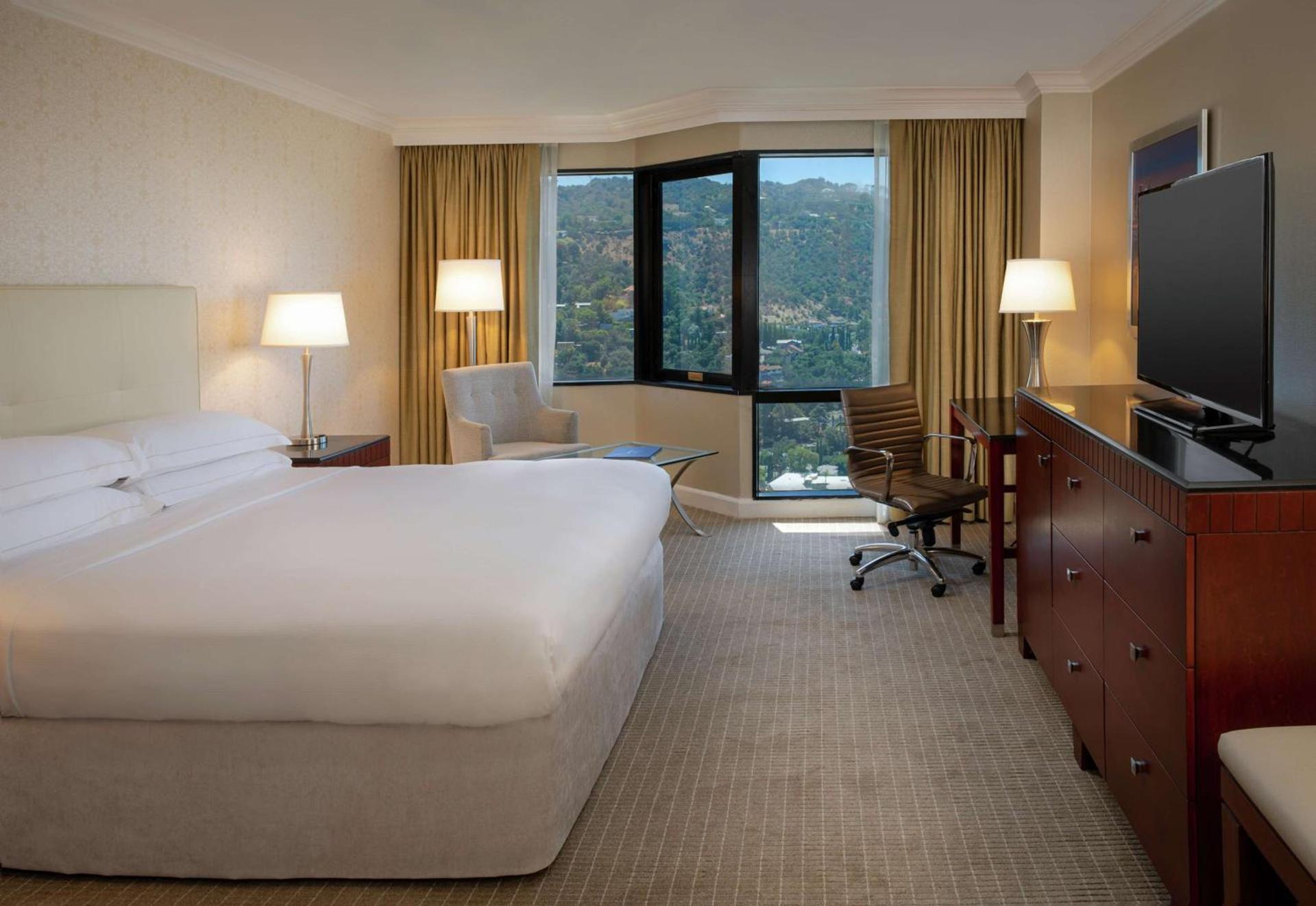 Hilton Los Angeles-Universal City photo 56