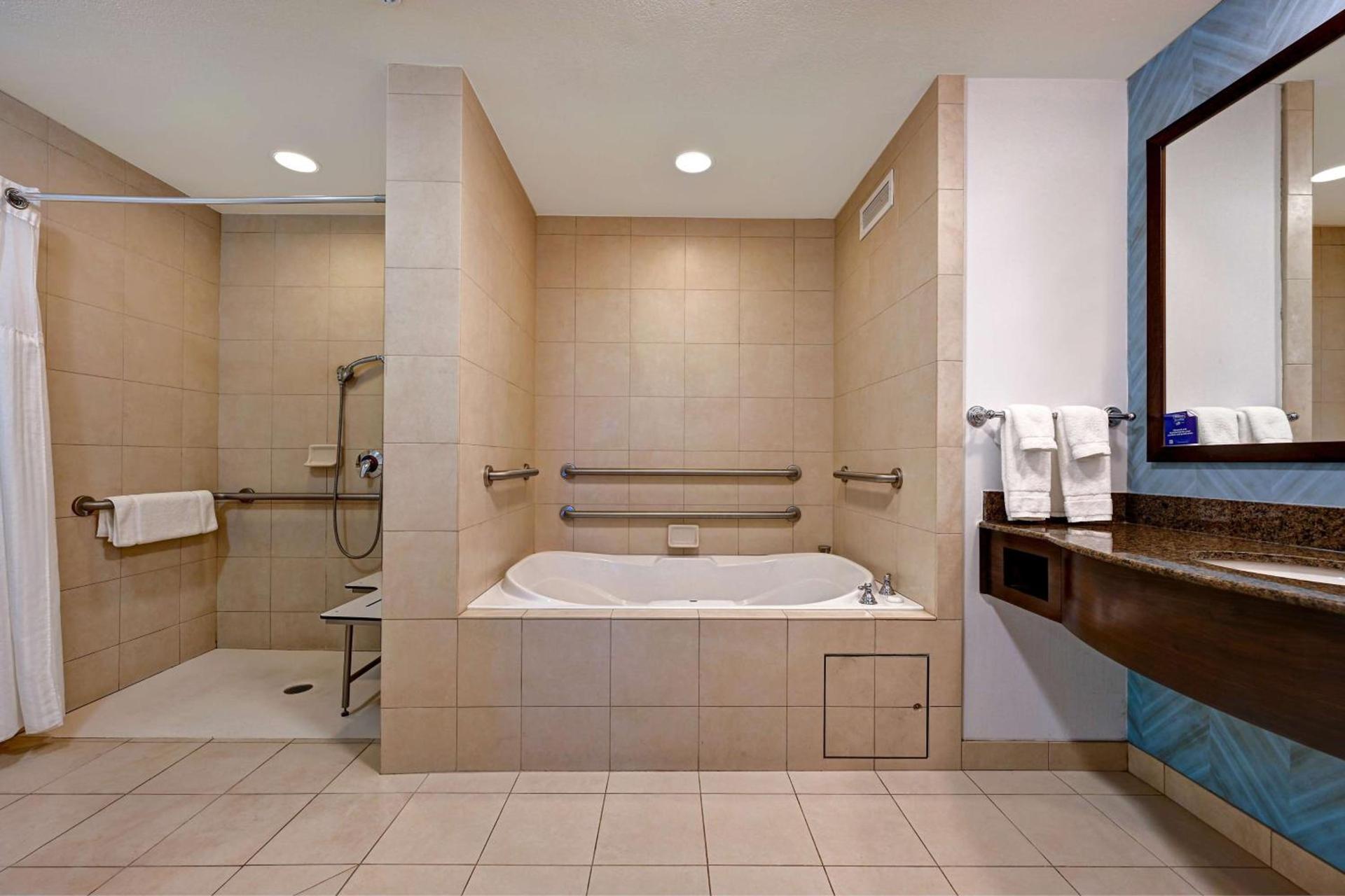 Hilton Garden Inn San Bernardino photo 32