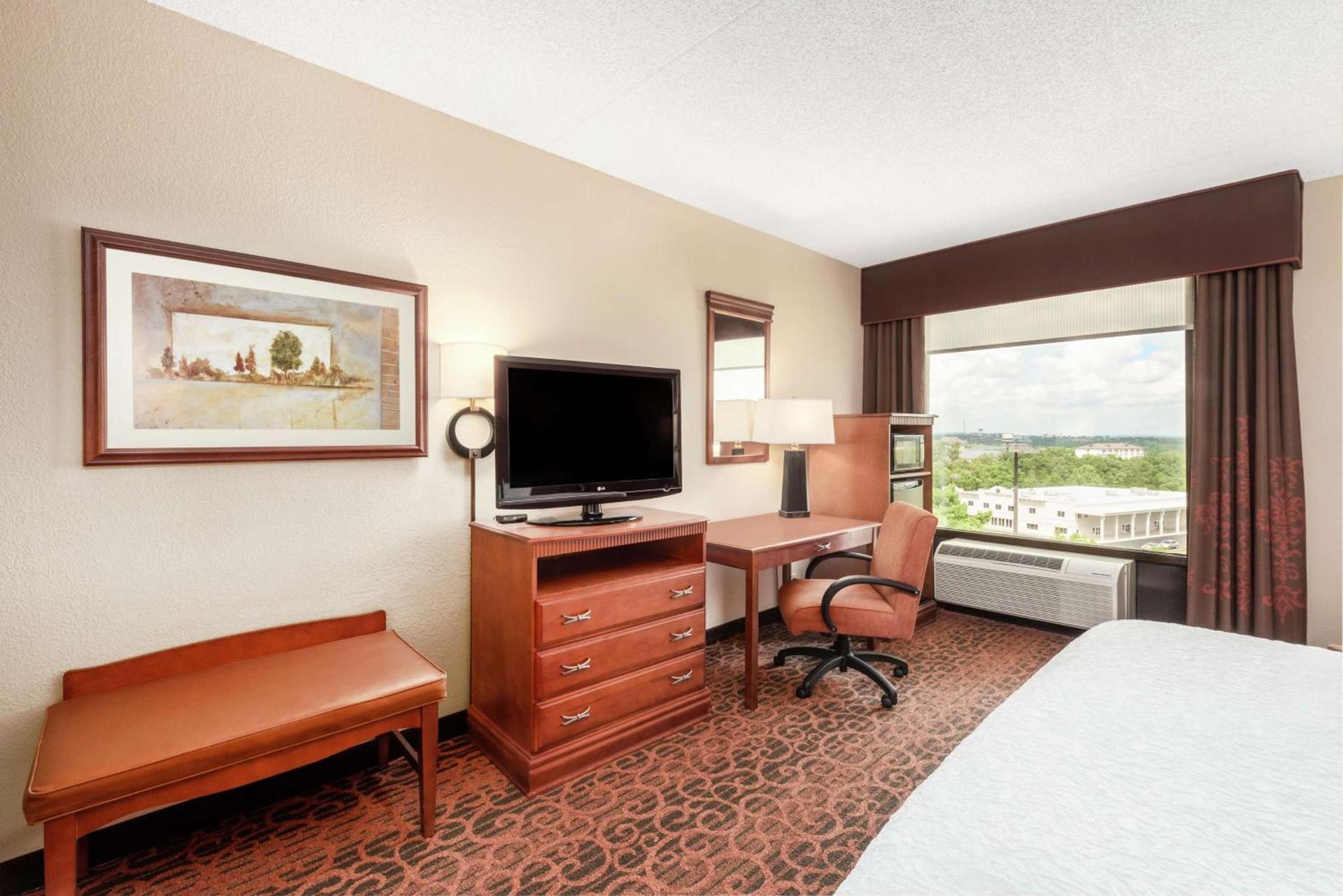 Hampton Inn Branson on the Strip photo 18